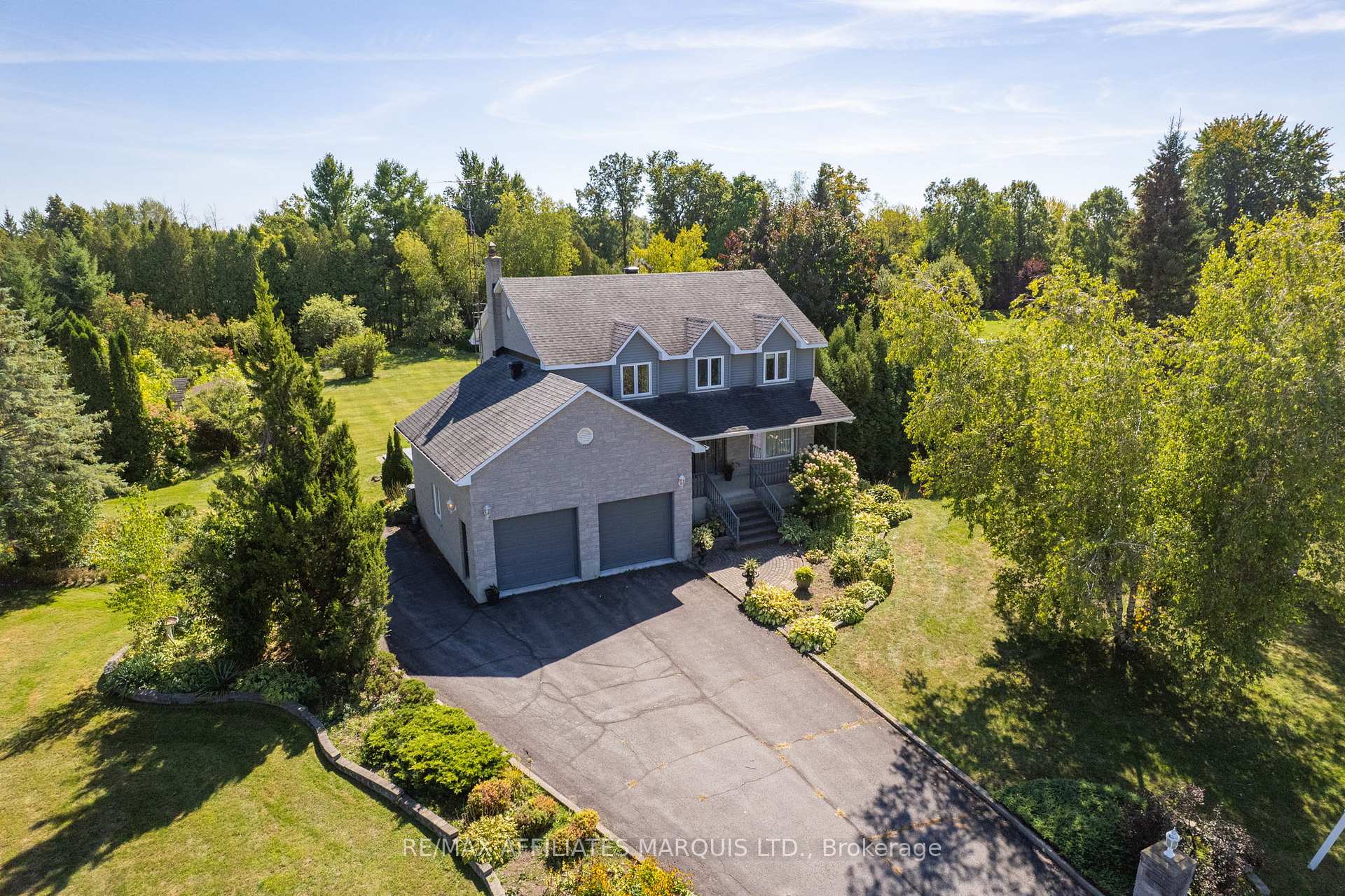 Front of 5479 Poplar Avenue