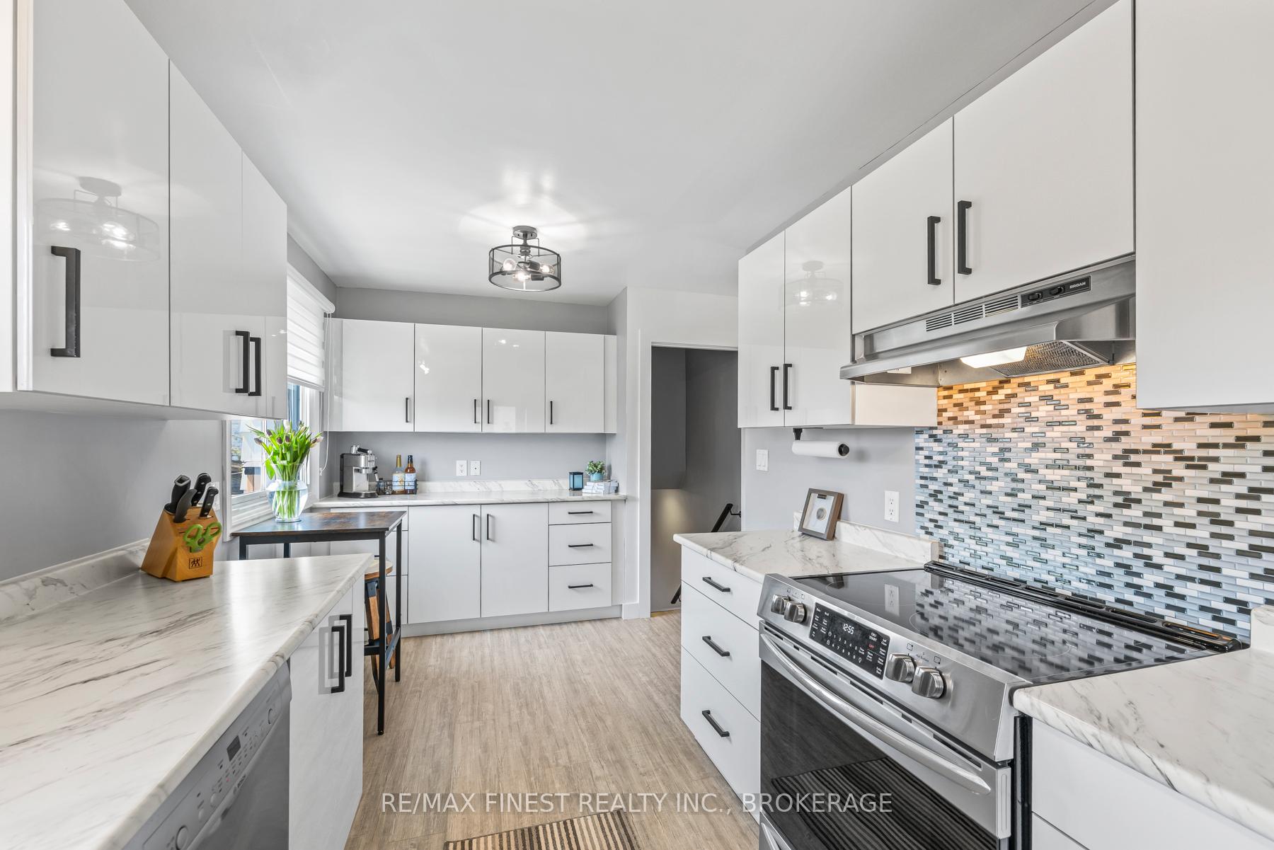 Photo 7 of 1039 Hudson Drive, Kingston, South of Taylor-Kidd Blvd — HOMEH