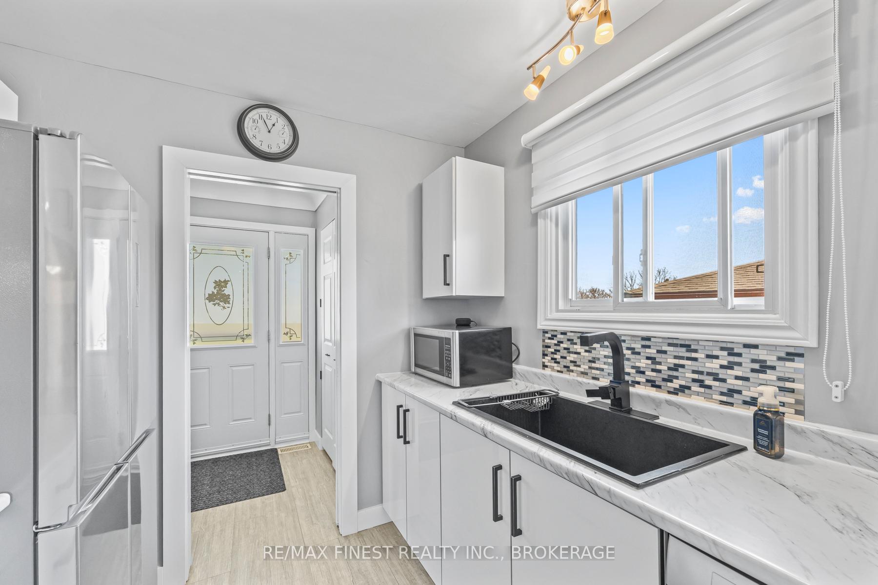Photo 8 of 1039 Hudson Drive, Kingston, South of Taylor-Kidd Blvd — HOMEH