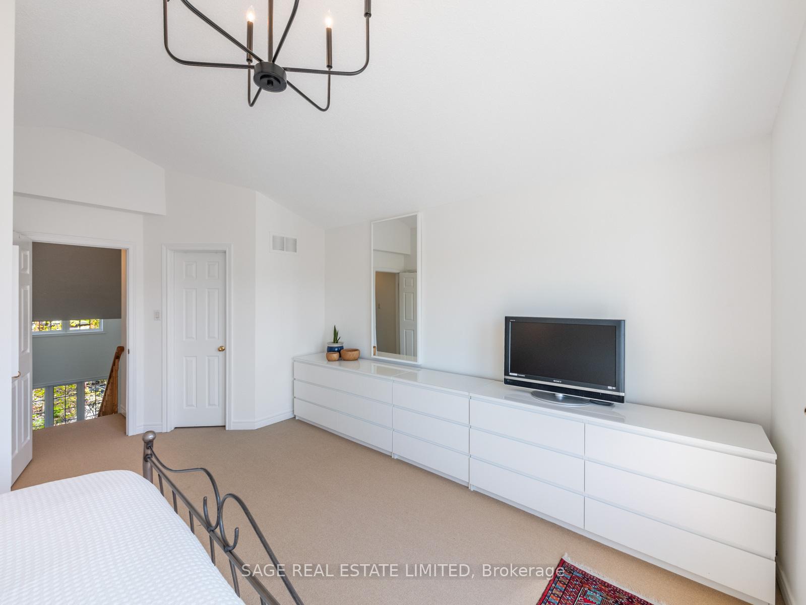 Photo 19 of 116 Boardwalk Drive, Toronto, The Beaches — HOMEH