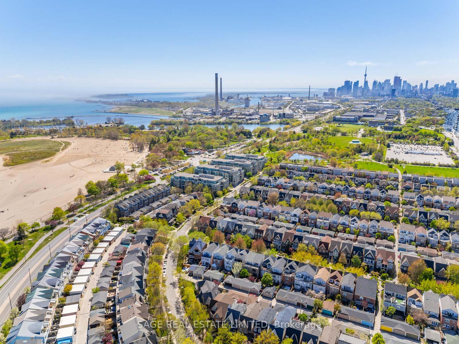 Photo 34 of 116 Boardwalk Drive, Toronto, The Beaches — HOMEH