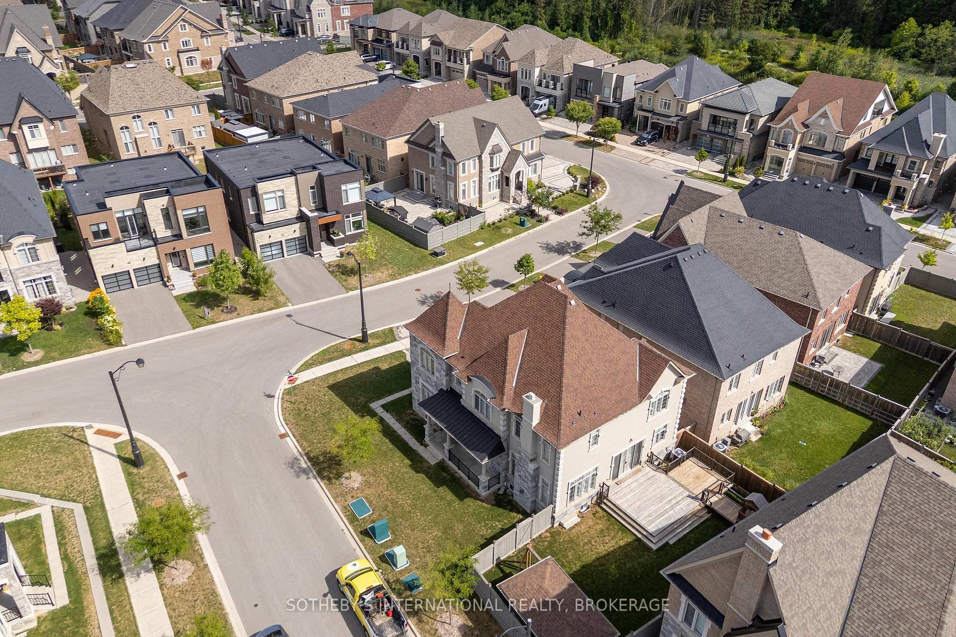 Photo 4 of 33 Conger Street, Vaughan, Maple — HOMEH