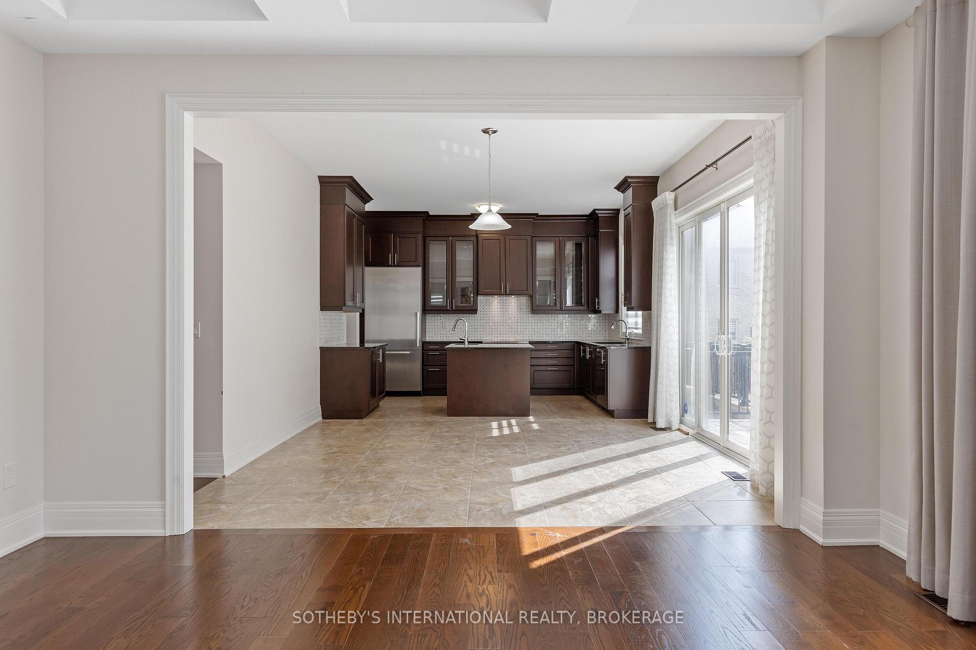 Photo 24 of 33 Conger Street, Vaughan, Maple — HOMEH
