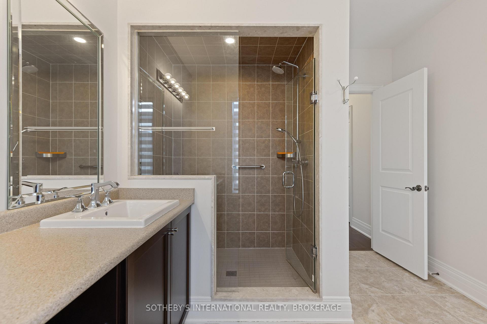 Photo 45 of 33 Conger Street, Vaughan, Maple — HOMEH