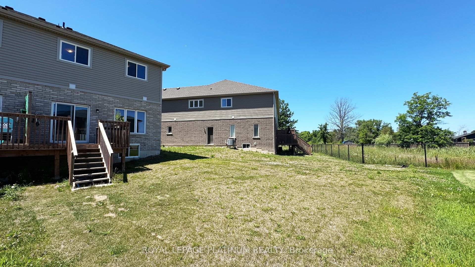 Photo 19 of 32 Sunflower Place, Welland, West Welland — HOMEH
