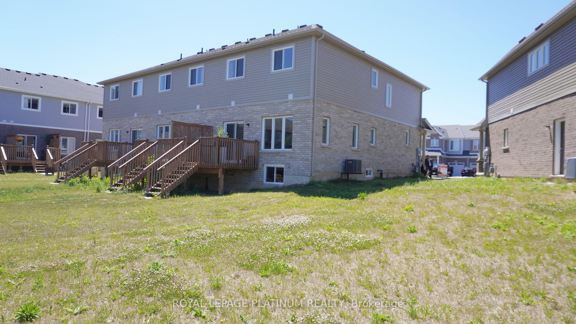 Photo 33 of 32 Sunflower Place, Welland, West Welland — HOMEH