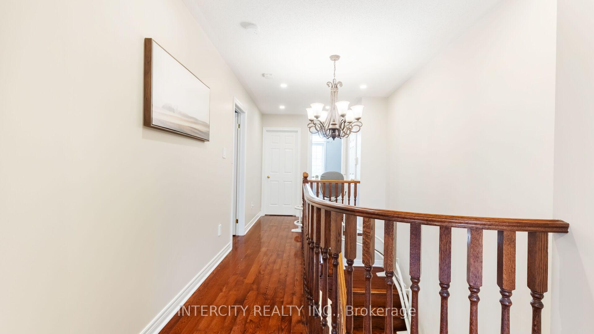 Photo 36 of 16 Venice Gate Drive, Vaughan, Vellore Village — HOMEH