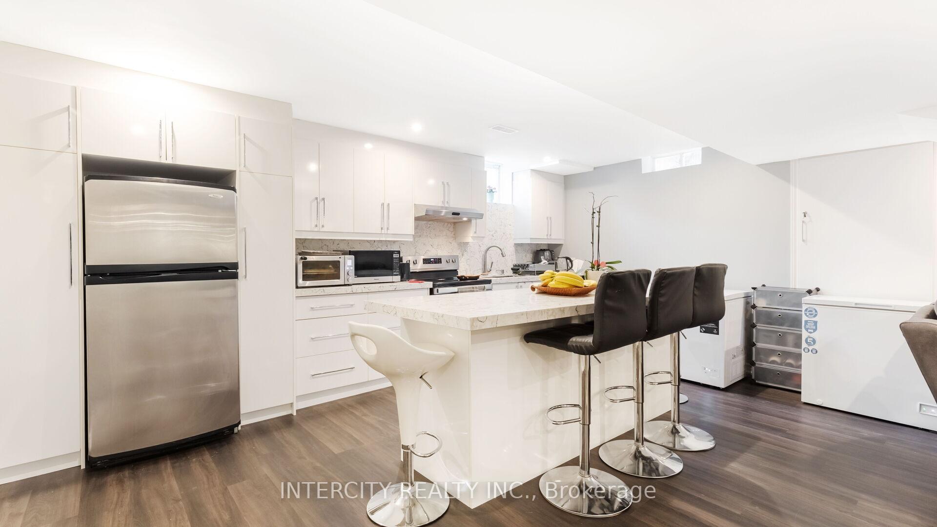 Photo 41 of 16 Venice Gate Drive, Vaughan, Vellore Village — HOMEH