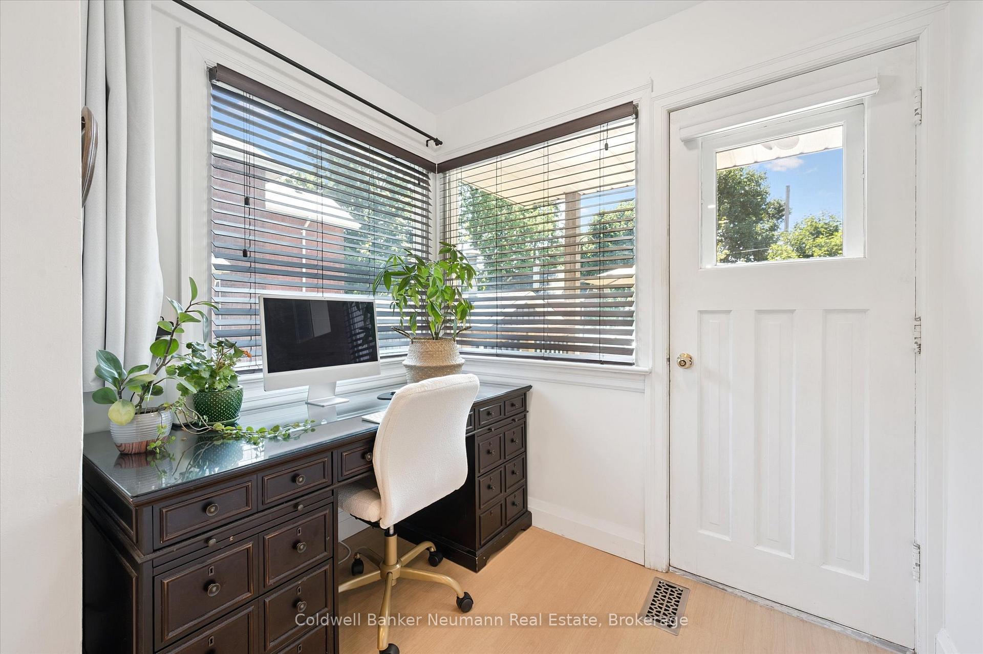 Photo 5 of 230 Dublin Street N, Guelph, Downtown — HOMEH