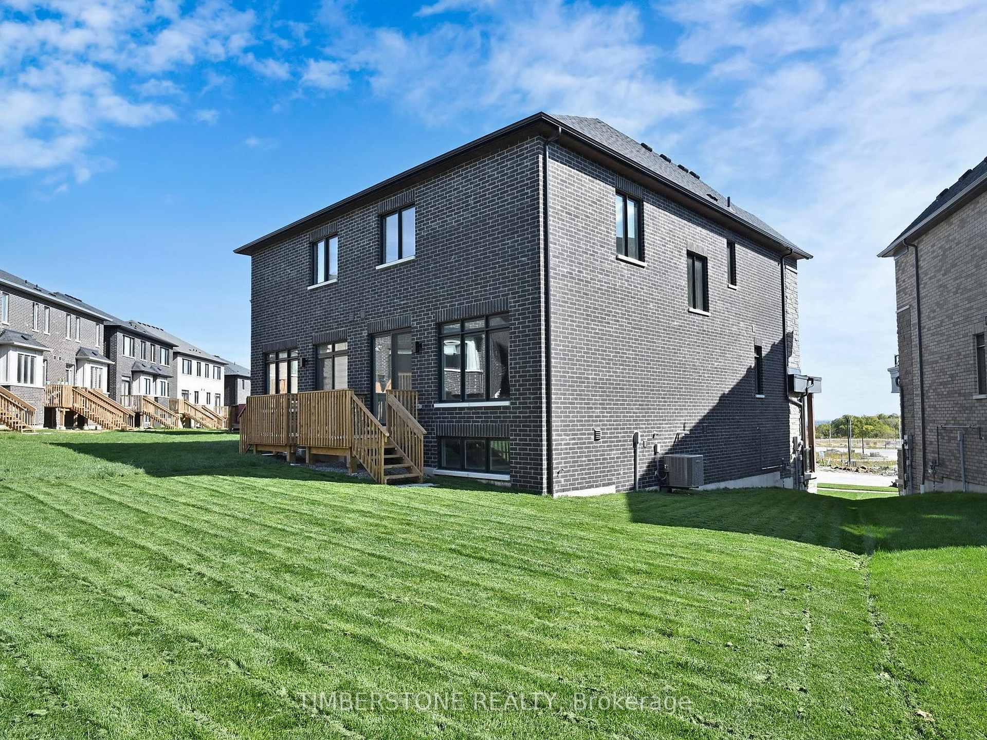 Photo 34 of 1026 Valhalla Terrace, Pickering, Rural Pickering — HOMEH