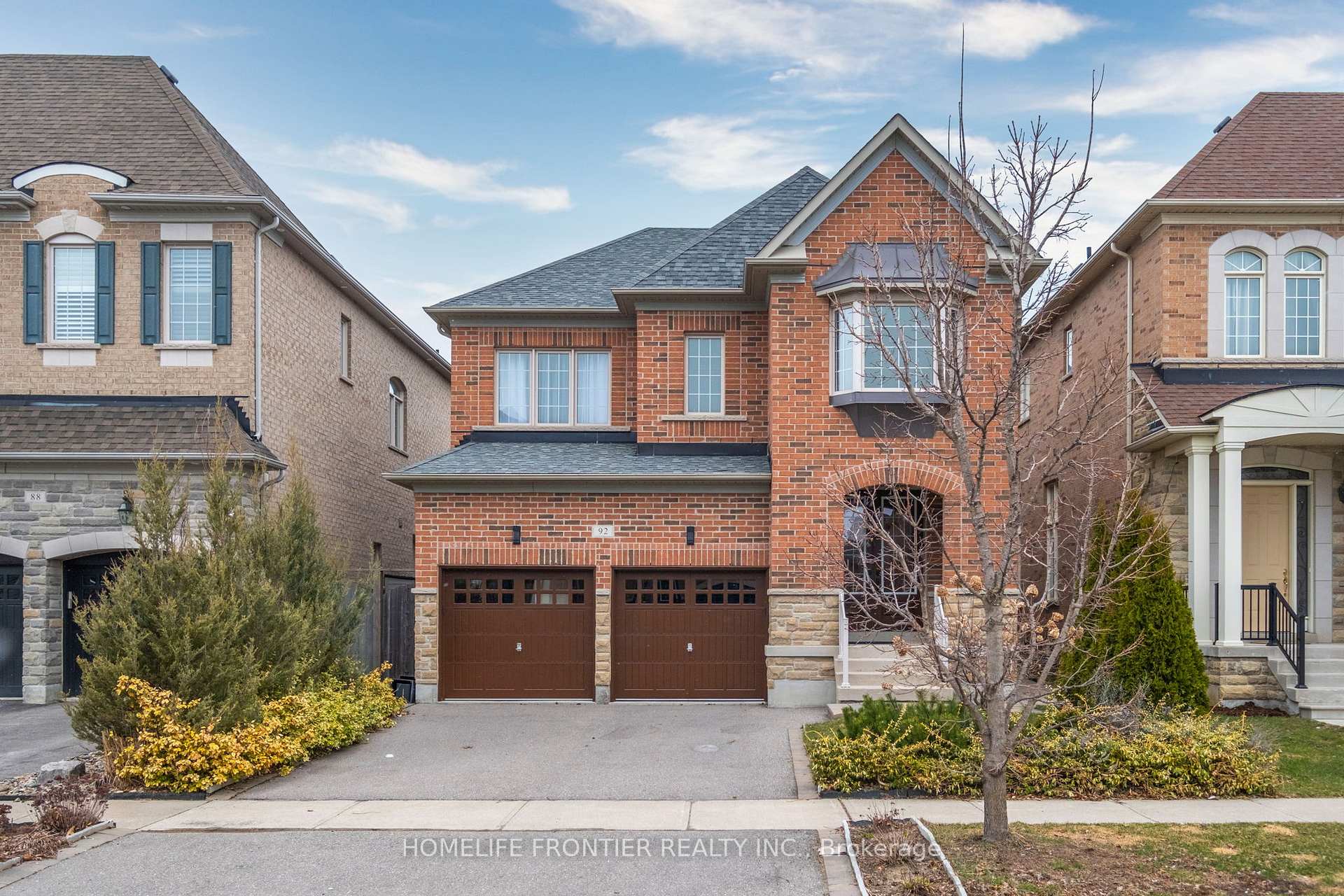 Photo 1 of 92 Wardlaw Place, Vaughan, Vellore Village — HOMEH