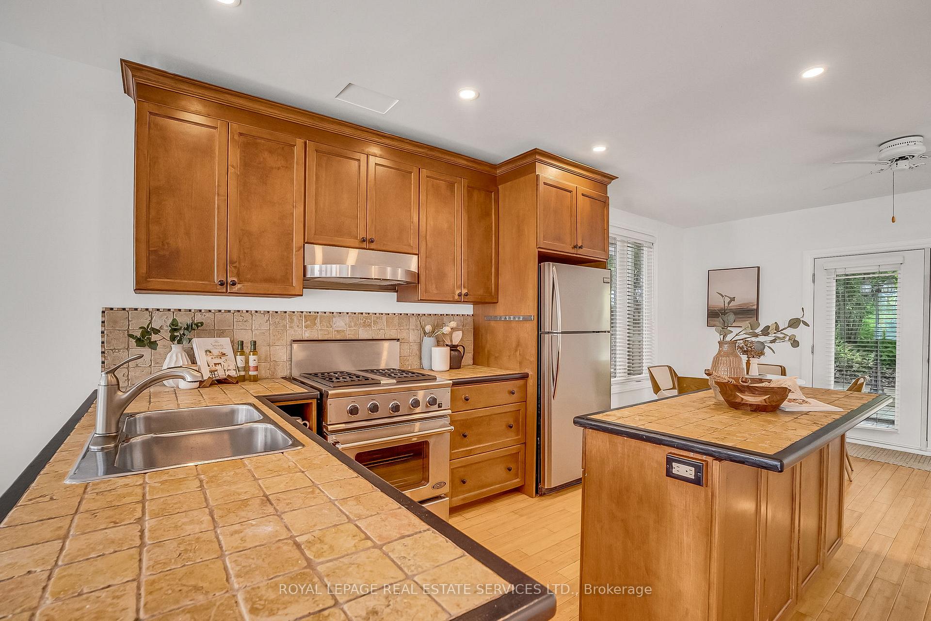 Photo 6 of Unit 8, 7 Brimley Road S, Scarborough, Cliffcrest — HOMEH