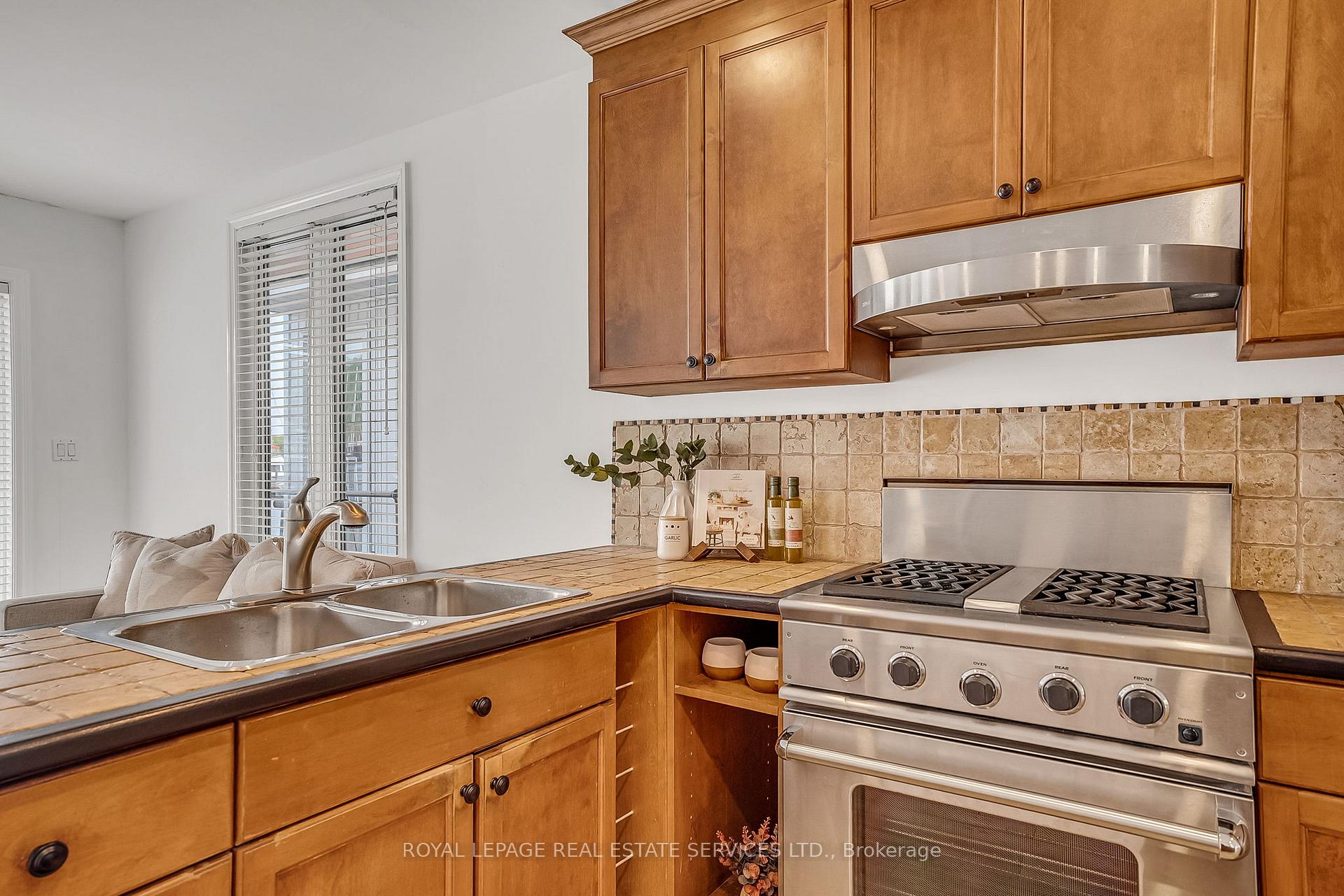 Photo 12 of Unit 8, 7 Brimley Road S, Scarborough, Cliffcrest — HOMEH