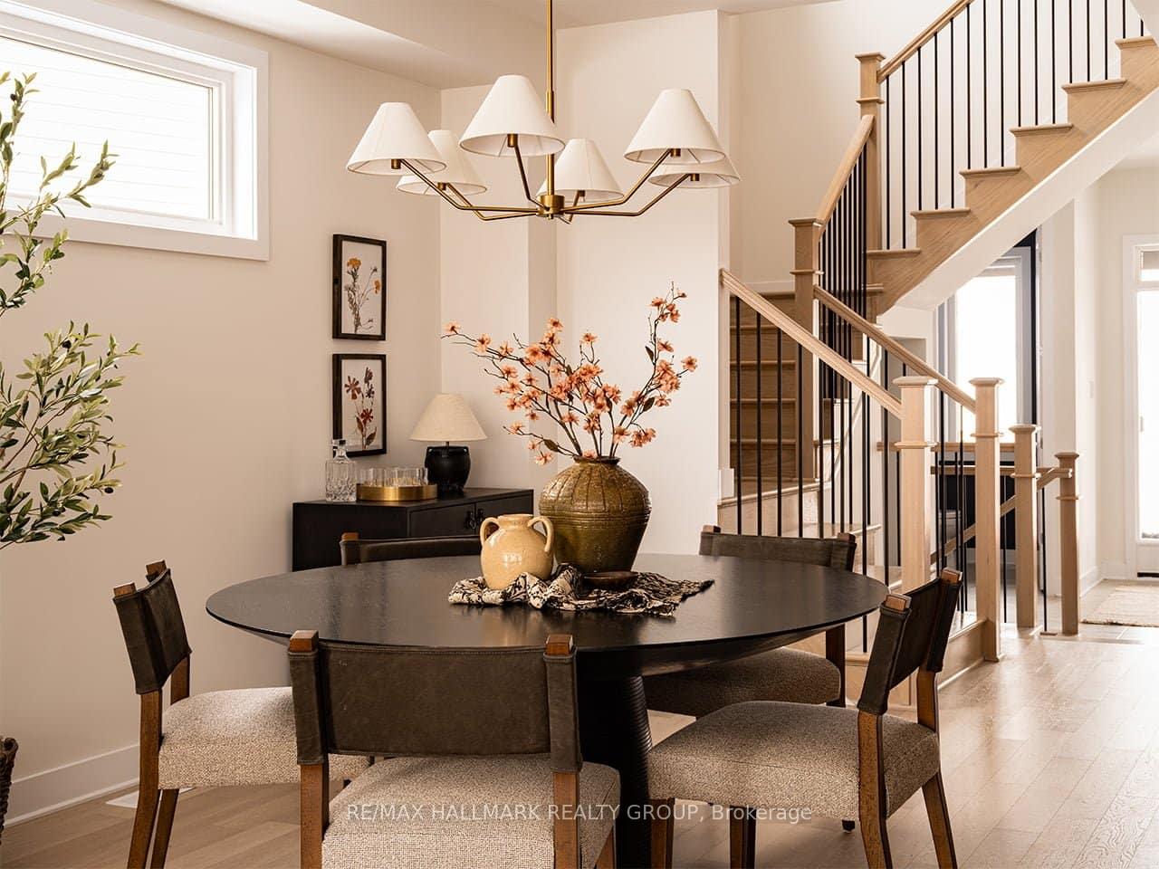 Photo 12 of 616 Persimmon Way, Ottawa, Chapel Hill South - Orleans Village — HOMEH