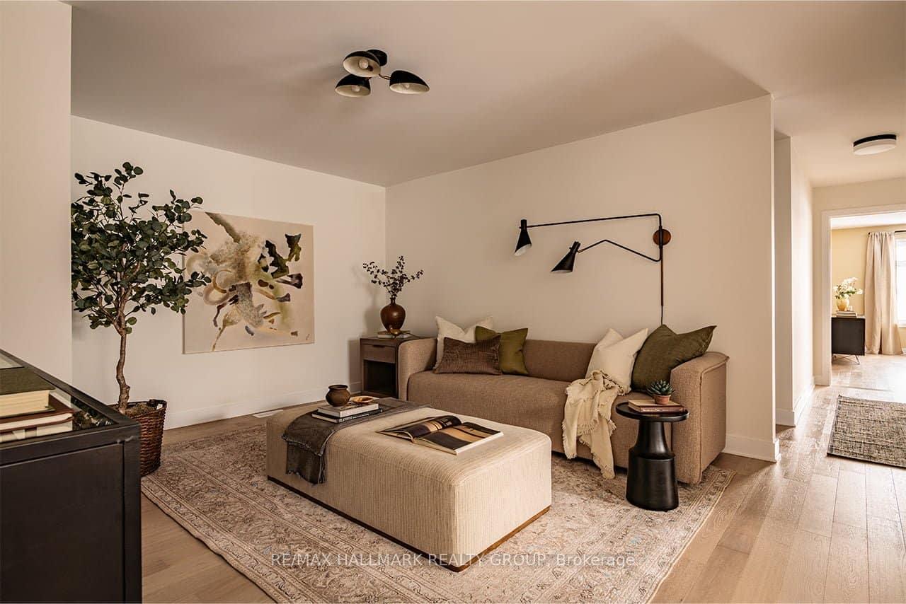 Photo 10 of 616 Persimmon Way, Ottawa, Chapel Hill South - Orleans Village — HOMEH