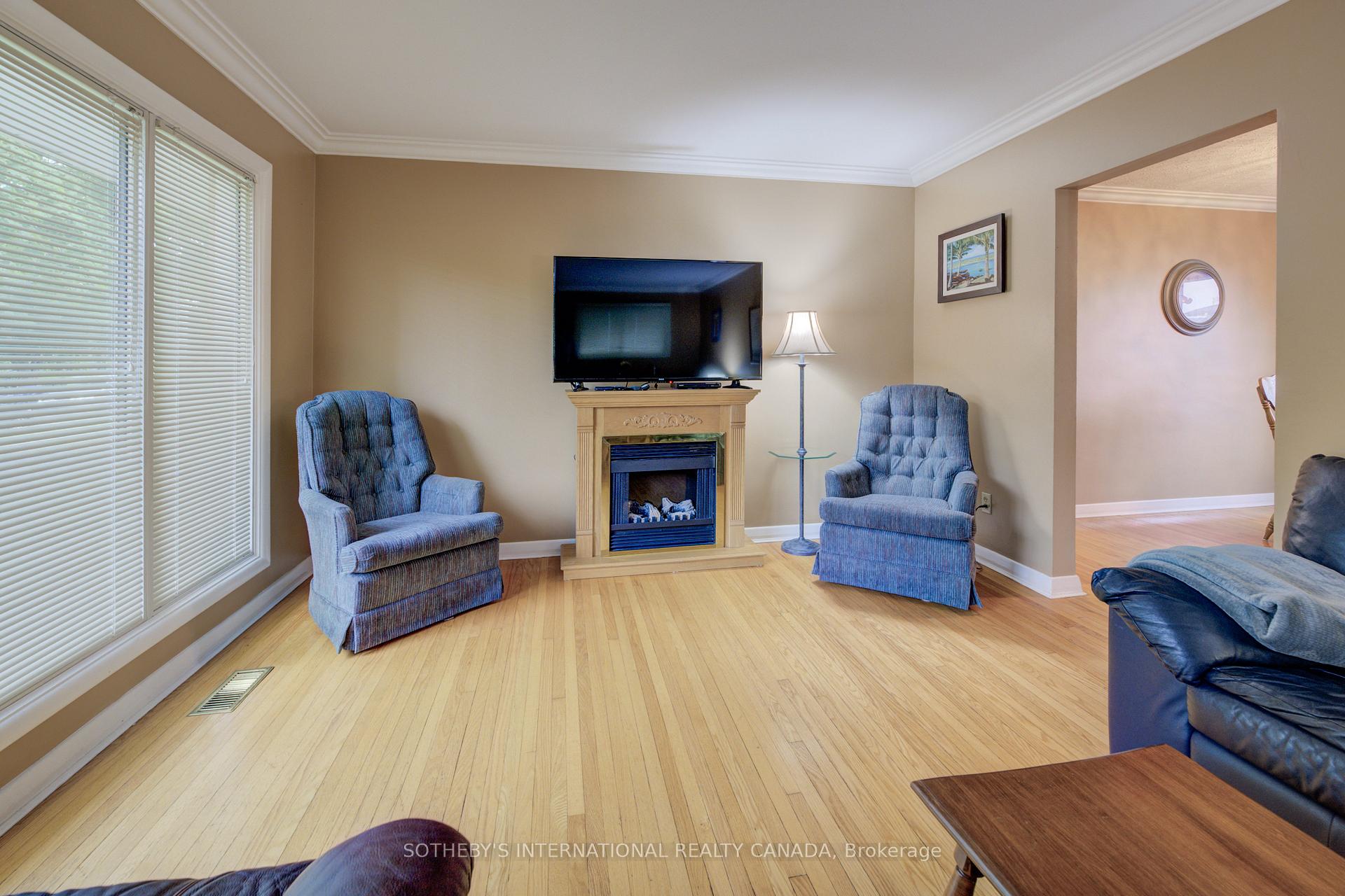 Photo 32 of 51 Ottawa Crescent W, Guelph, St. George's — HOMEH