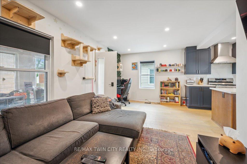 Photo 13 of 1355 Queenston Road, Cambridge — HOMEH
