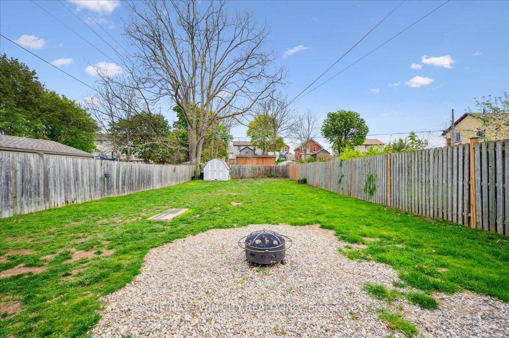 Photo 21 of 1355 Queenston Road, Cambridge — HOMEH