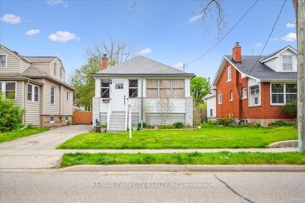 Photo 18 of 1355 Queenston Road, Cambridge — HOMEH