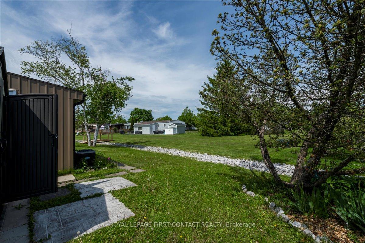 Photo 26 of 16 Hearts Content, Innisfil, Rural Innisfil — HOMEH