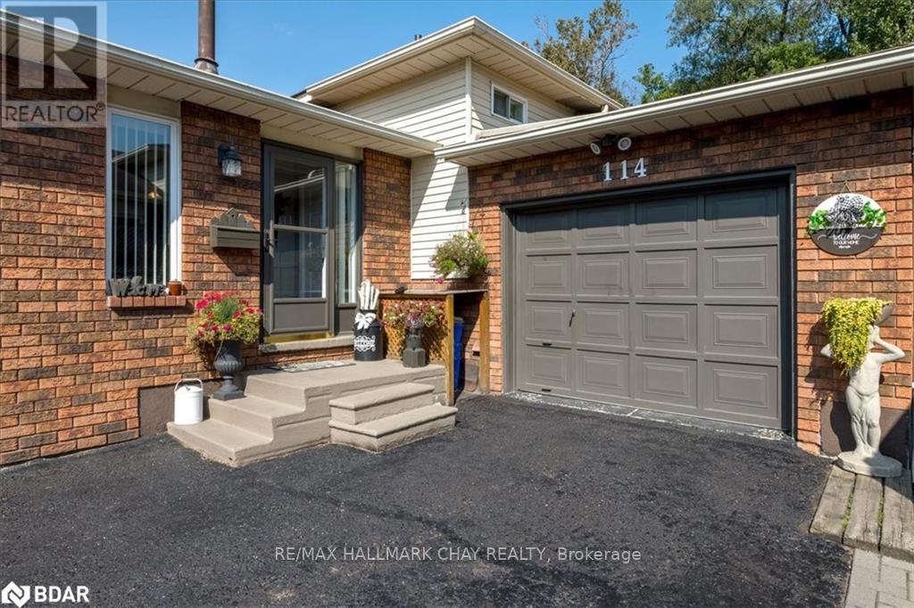 Photo 12 of 114 Chieftain Crescent, Barrie, Allandale Heights — HOMEH