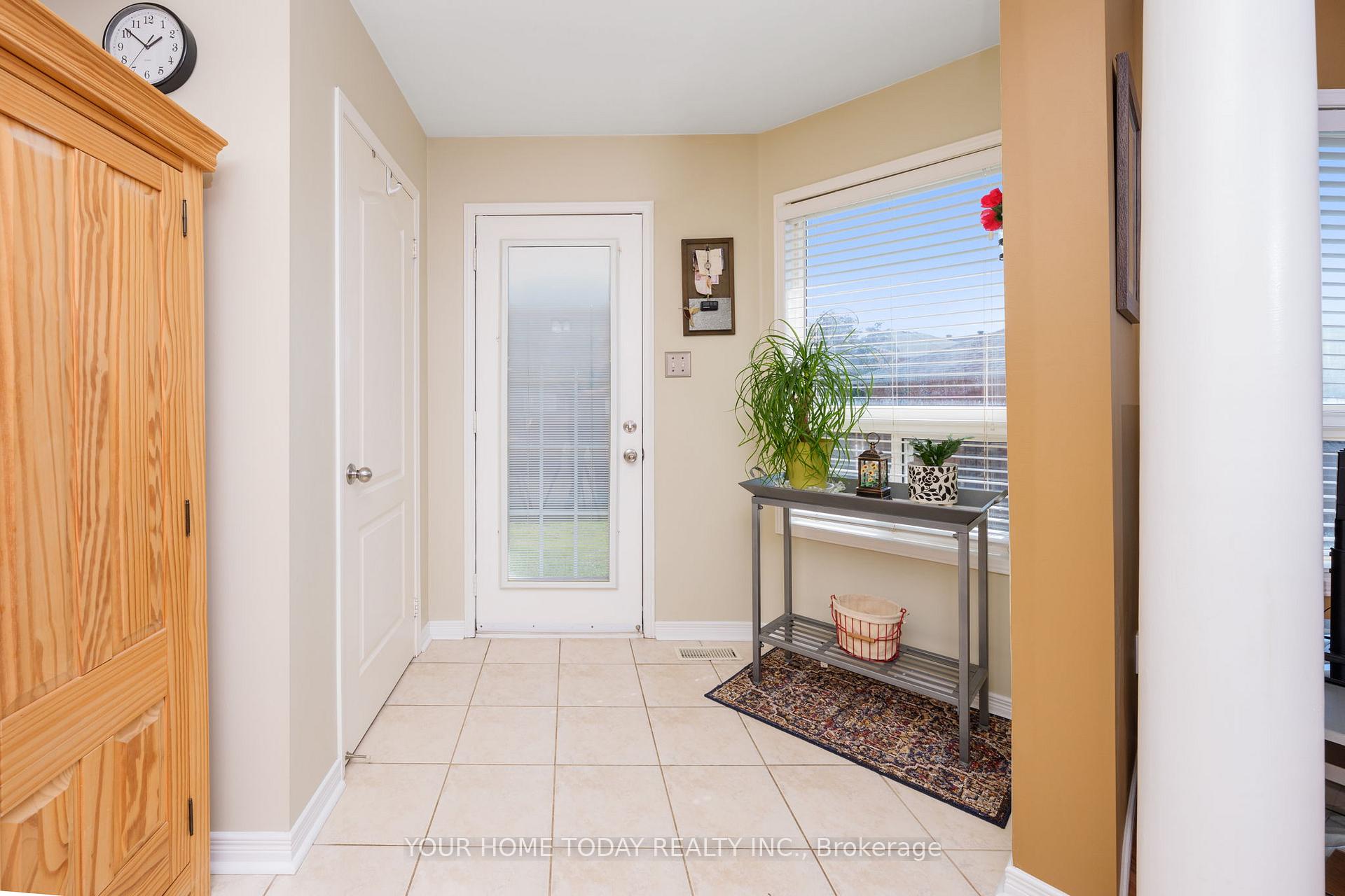 Photo 11 of 14492 Danby Road, Halton Hills, Georgetown — HOMEH