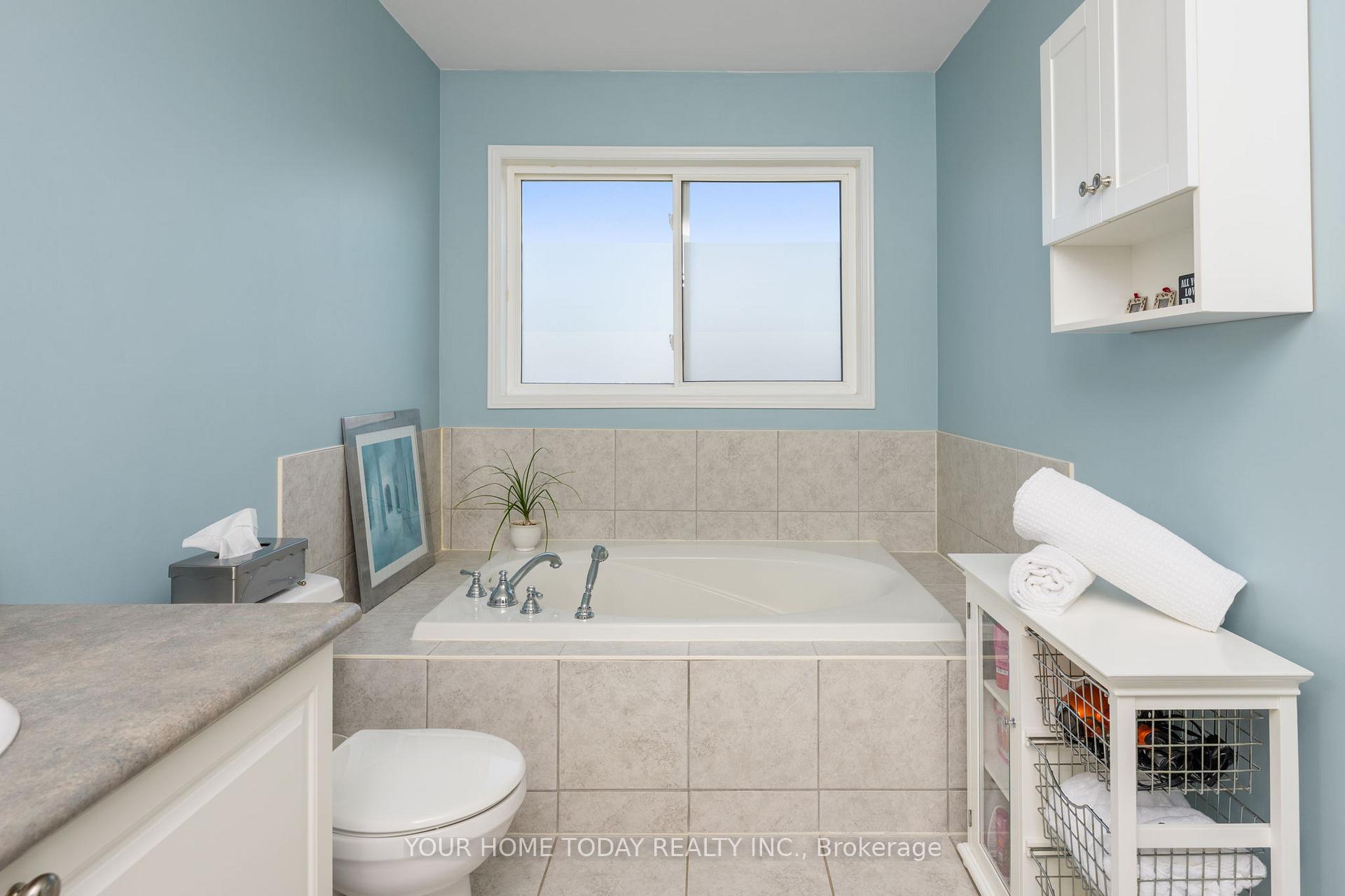 Photo 34 of 14492 Danby Road, Halton Hills, Georgetown — HOMEH
