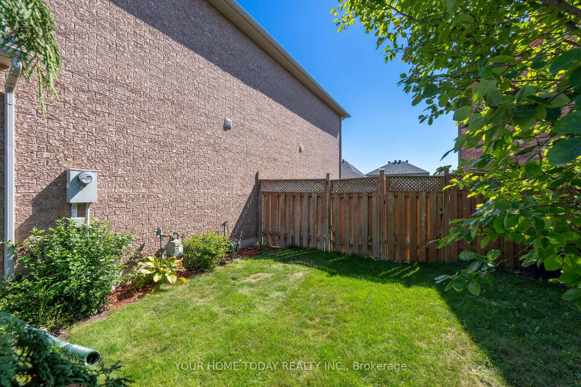 Photo 39 of 14492 Danby Road, Halton Hills, Georgetown — HOMEH
