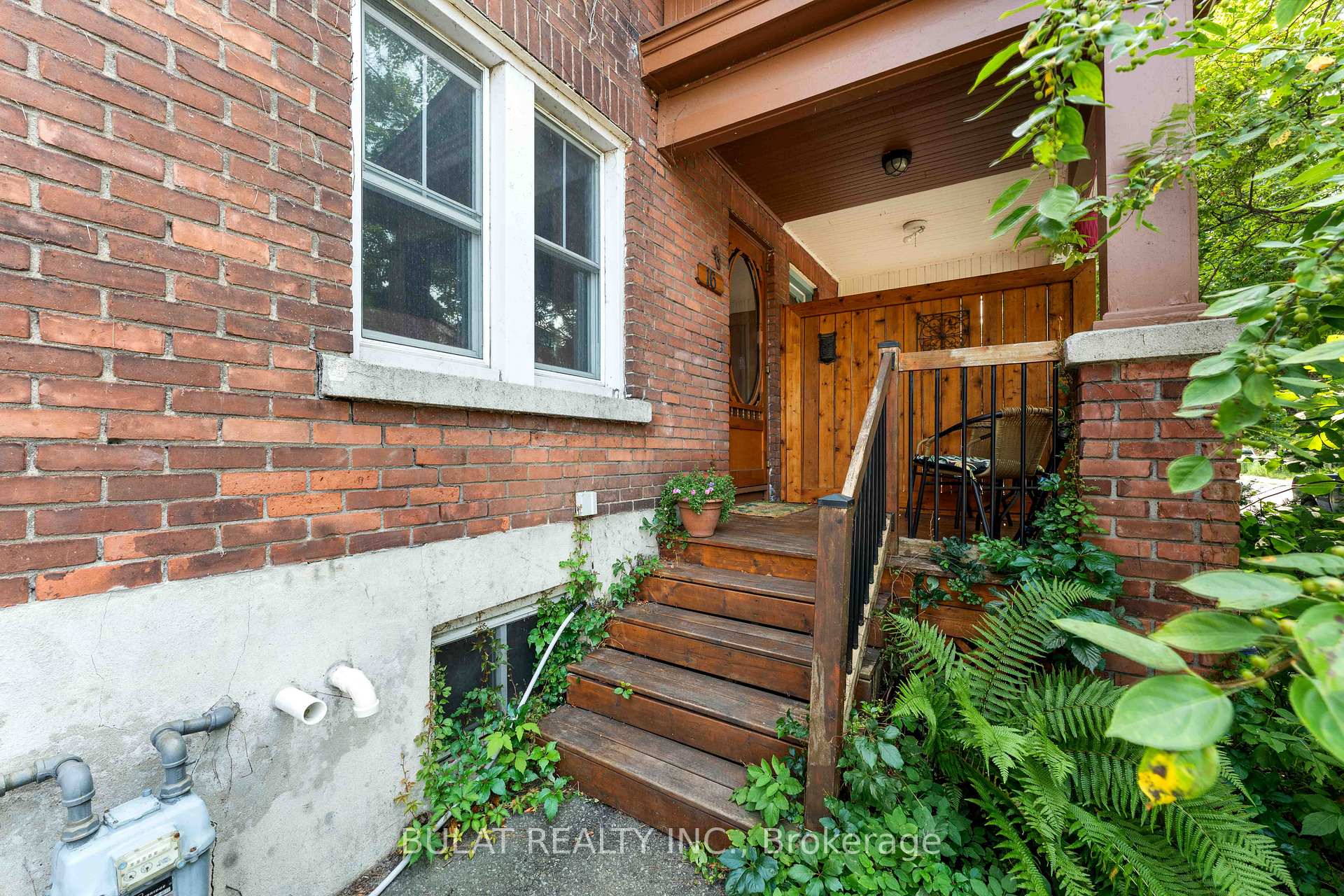 Photo 2 of 16 Foster Street, Ottawa, Hintonburg — HOMEH