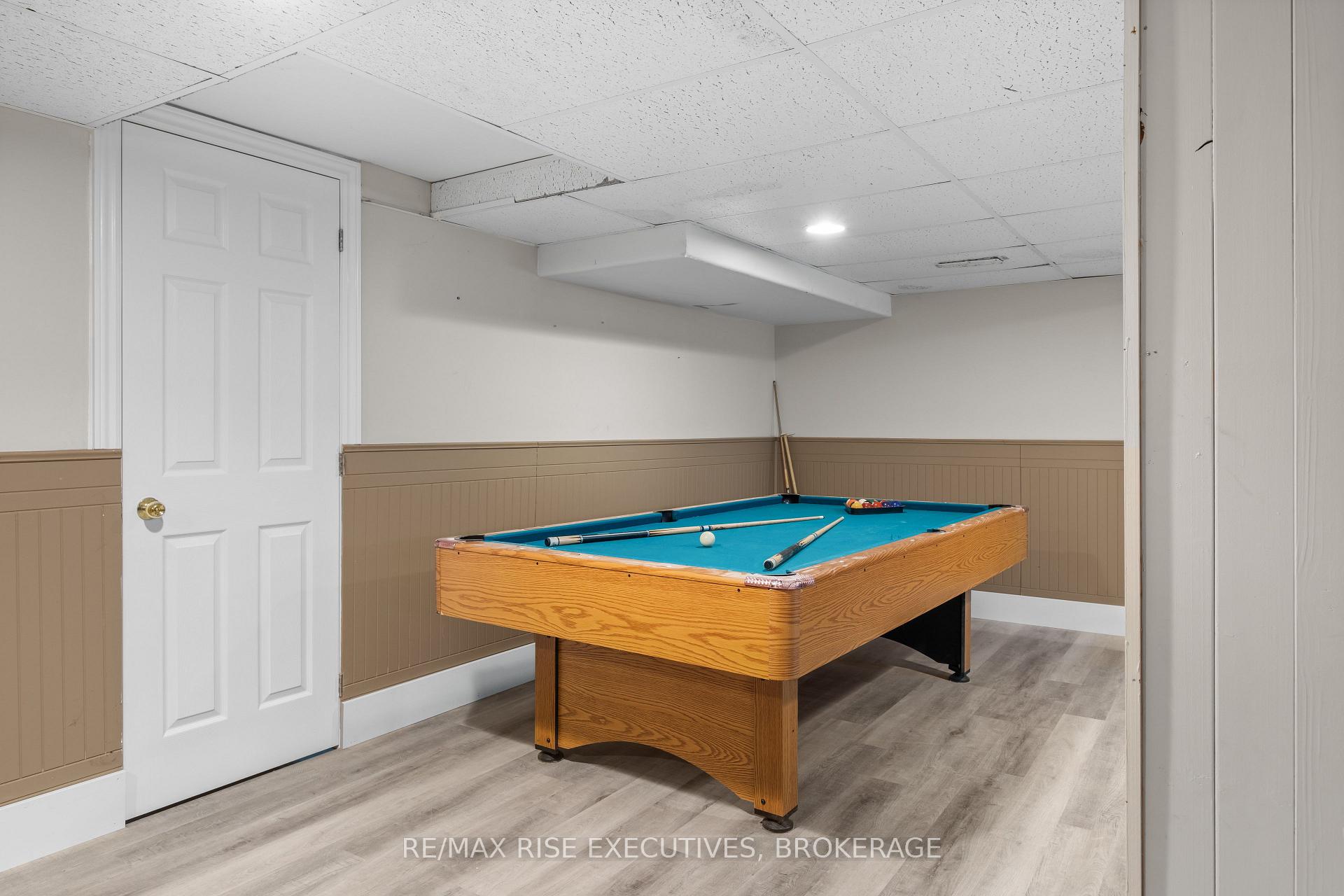 Photo 15 of 3810 Maple Crest Court, Frontenac, Frontenac South — HOMEH