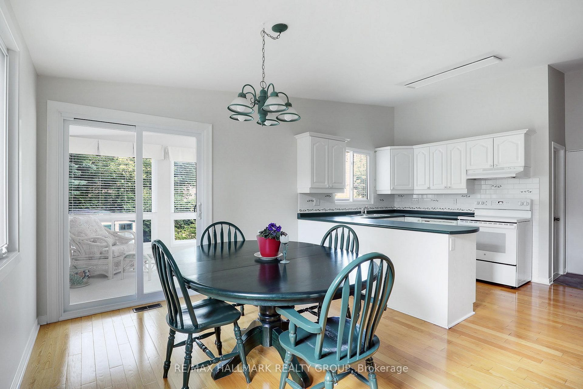 Photo 18 of 1252 Bonnie Crescent, Ottawa, Copeland Park — HOMEH