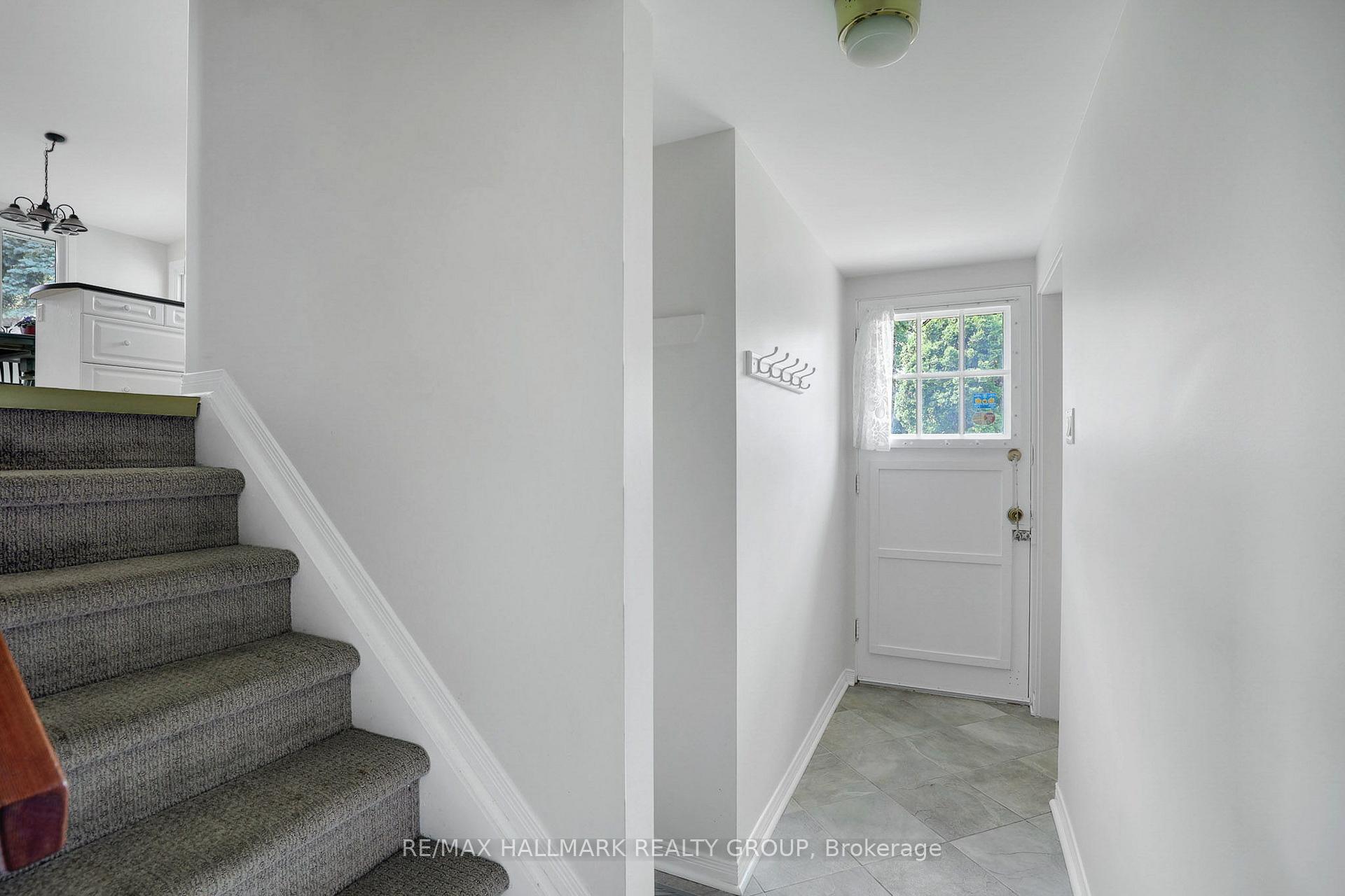 Photo 24 of 1252 Bonnie Crescent, Ottawa, Copeland Park — HOMEH