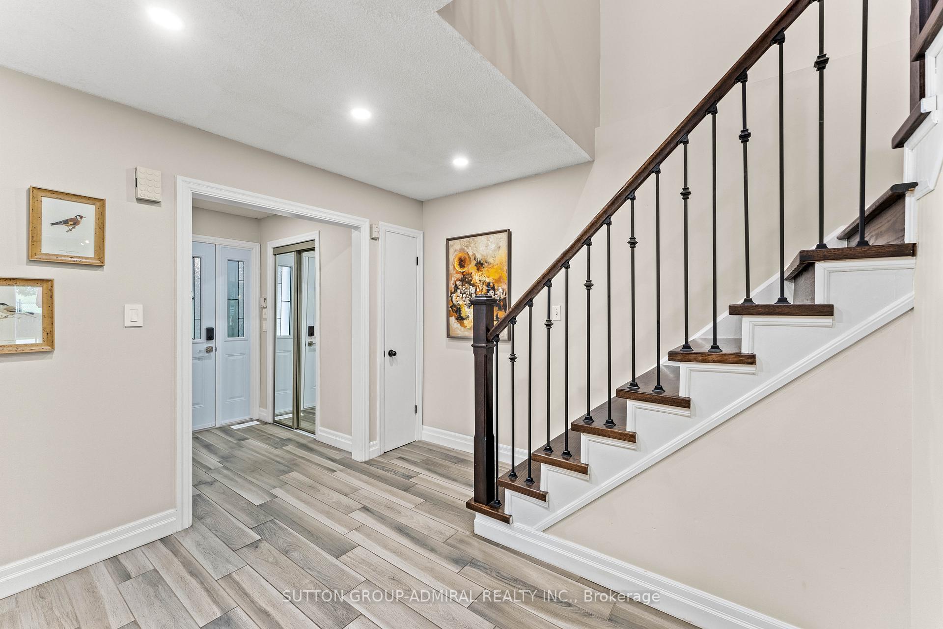 Photo 6 of 30 Fraser Street, Markham, Aileen-Willowbrook — HOMEH