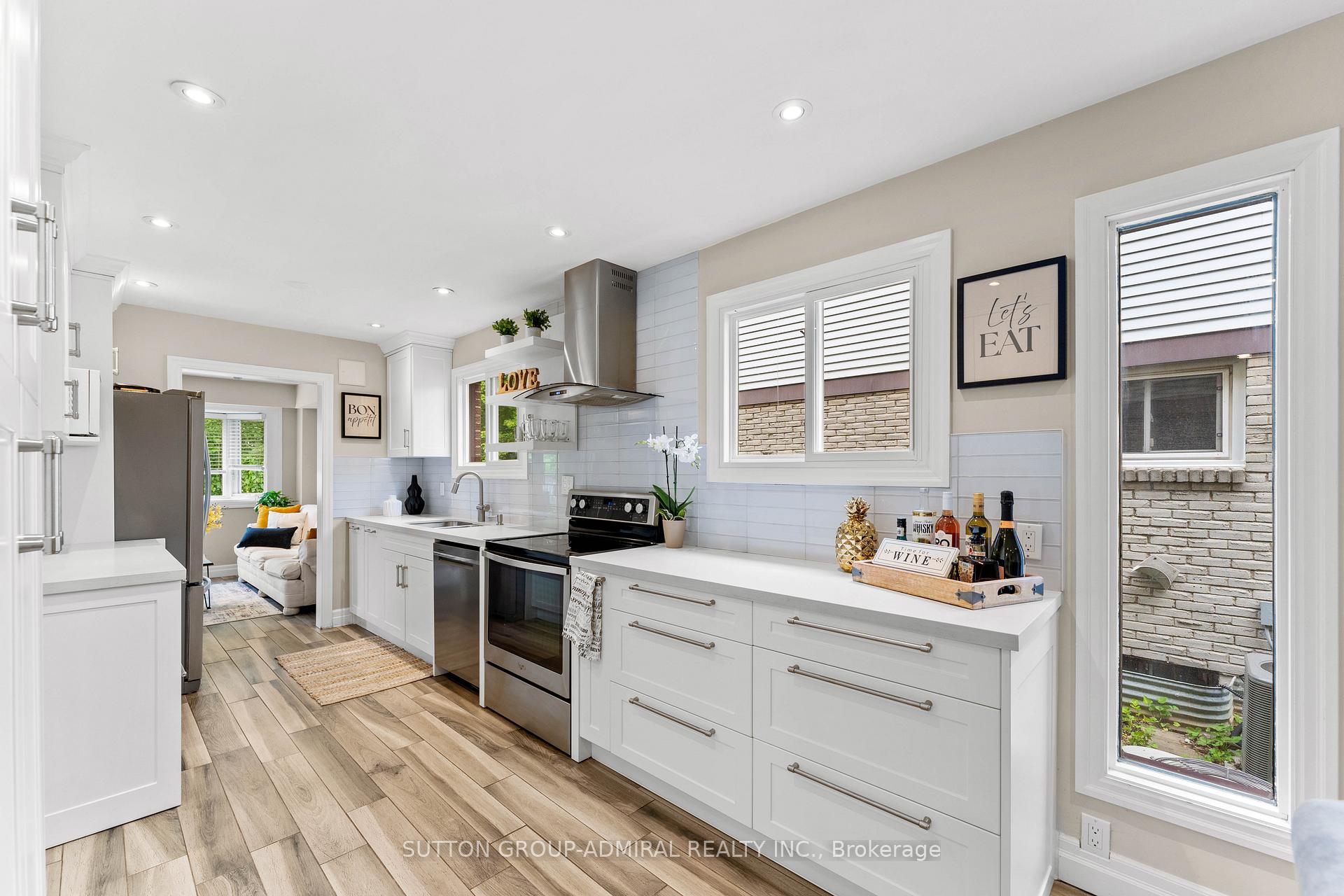 Photo 11 of 30 Fraser Street, Markham, Aileen-Willowbrook — HOMEH