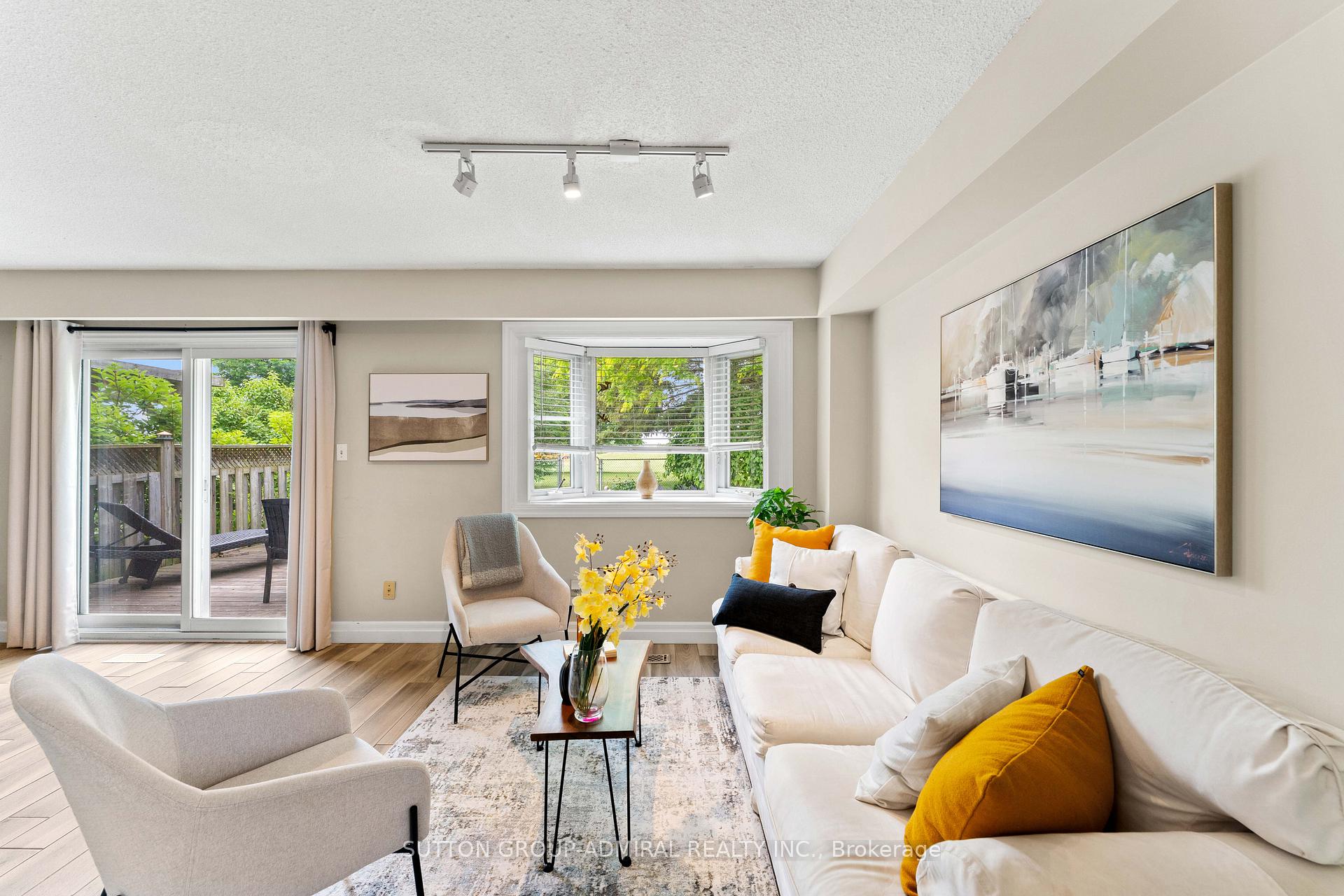 Photo 19 of 30 Fraser Street, Markham, Aileen-Willowbrook — HOMEH