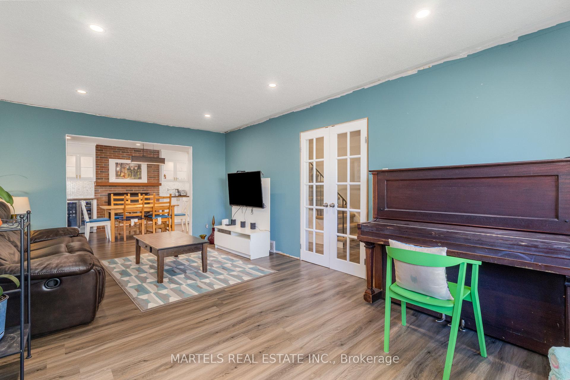 Photo 11 of 6322 Friar Gate, Ottawa, Convent Glen South — HOMEH