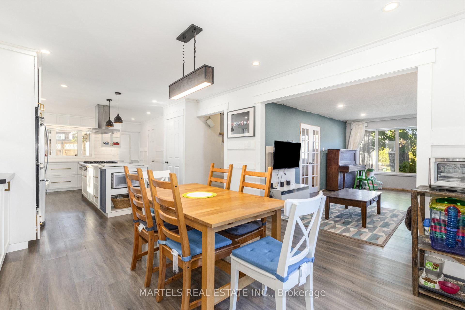 Photo 2 of 6322 Friar Gate, Ottawa, Convent Glen South — HOMEH