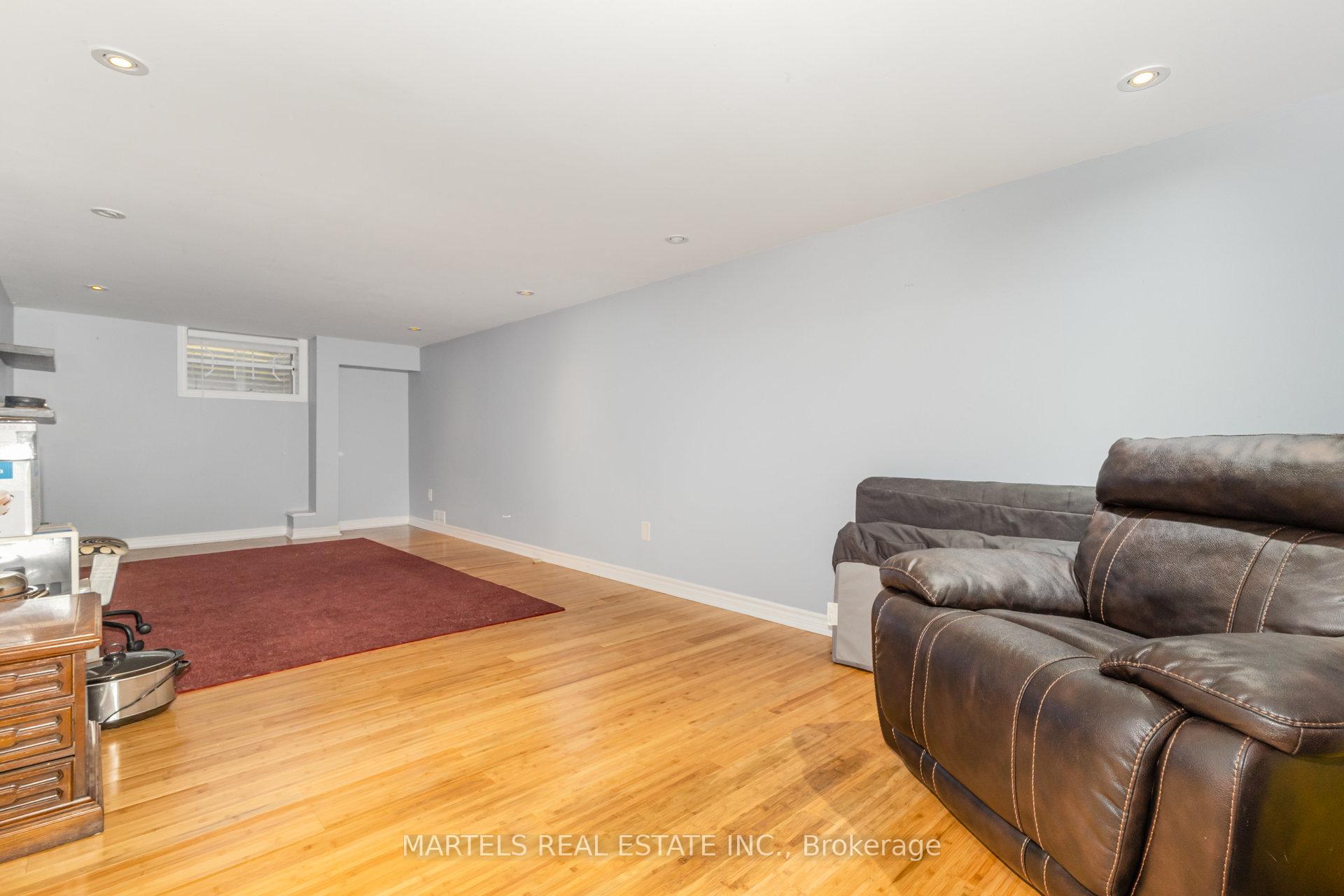 Photo 15 of 6322 Friar Gate, Ottawa, Convent Glen South — HOMEH