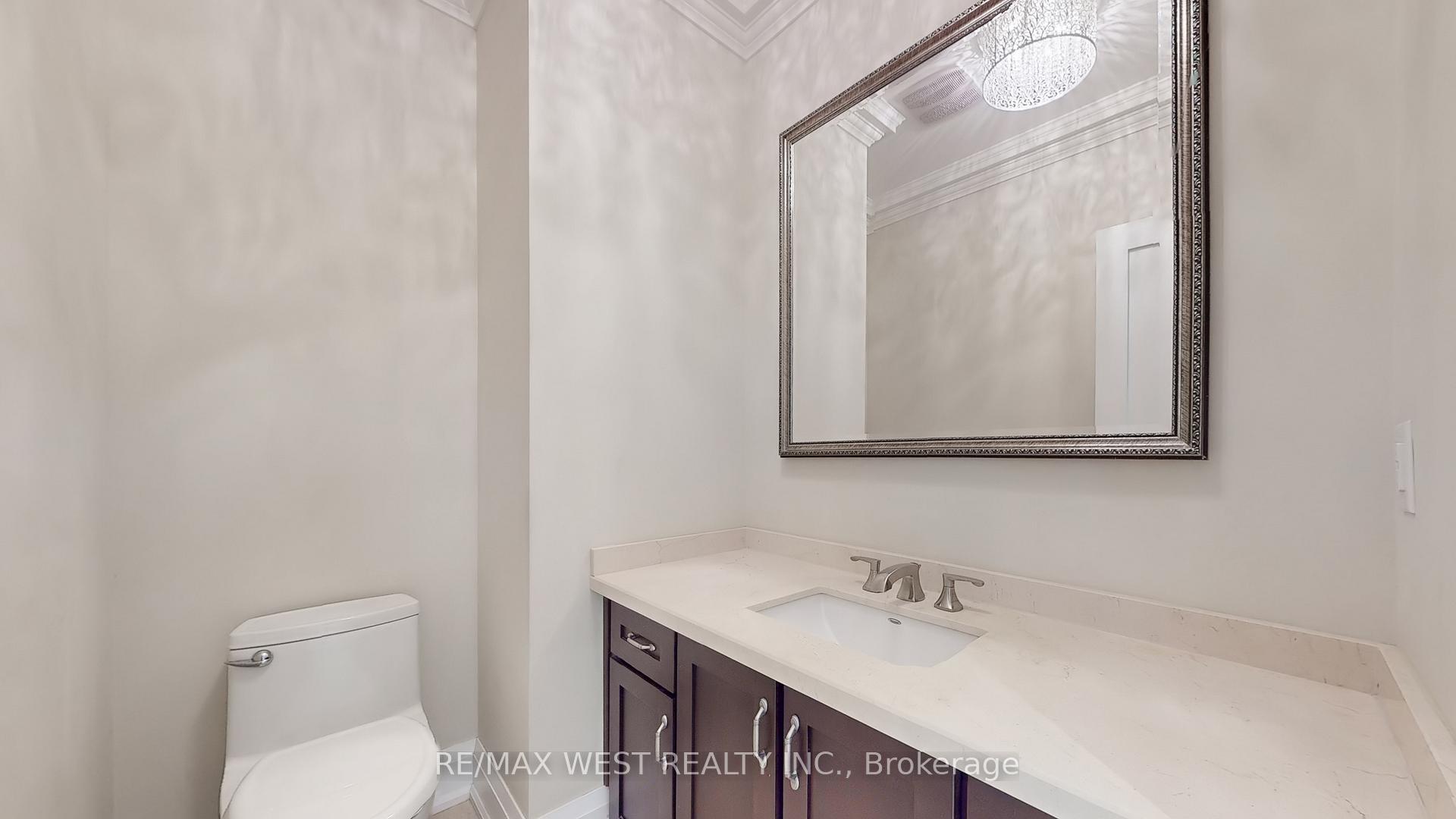 Photo 15 of 30 Goodman Crescent, Vaughan, Maple — HOMEH