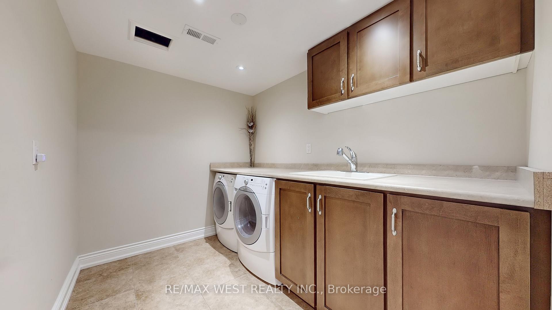 Photo 25 of 30 Goodman Crescent, Vaughan, Maple — HOMEH