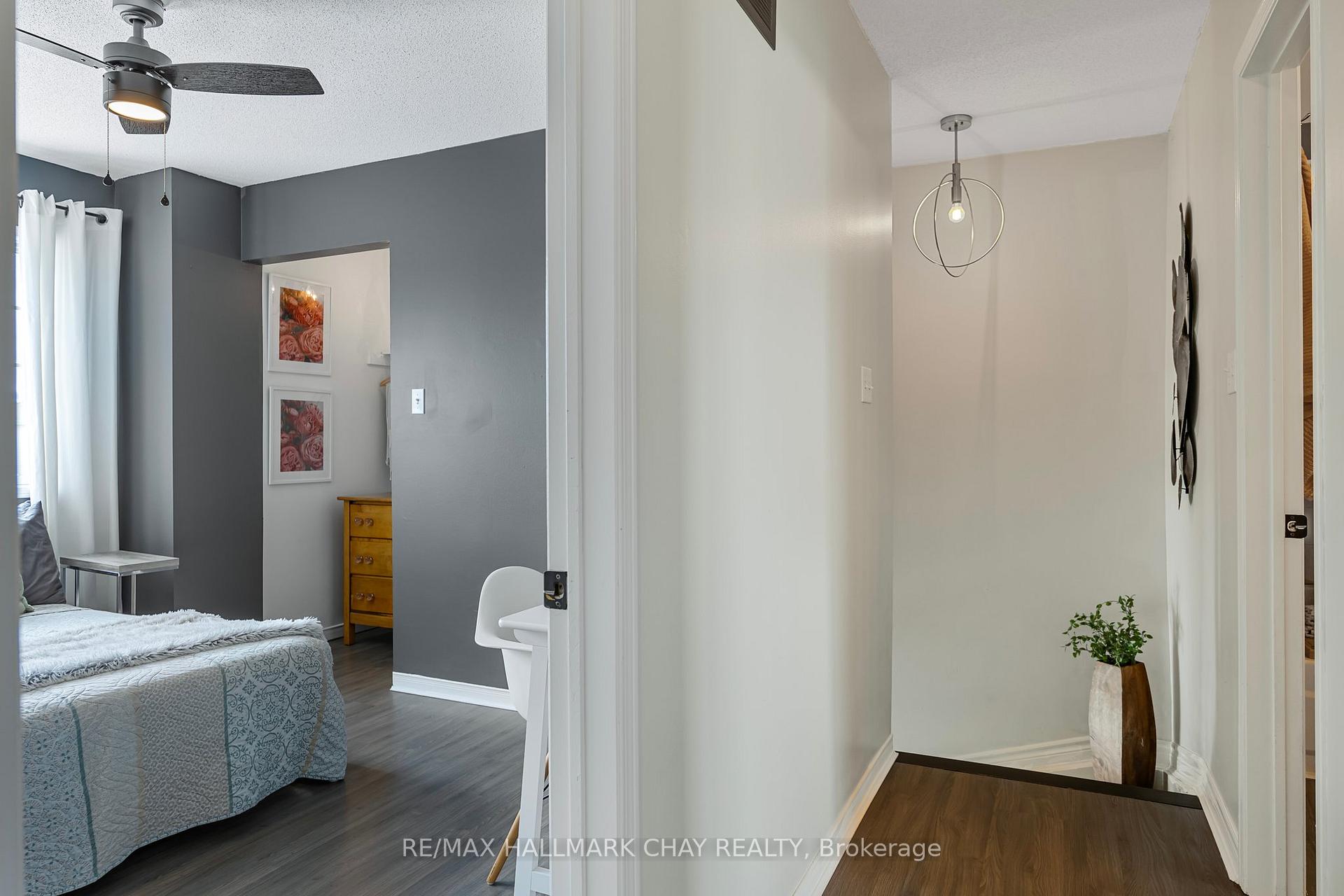 Photo 34 of 20 Basswood Drive, Barrie, Holly — HOMEH