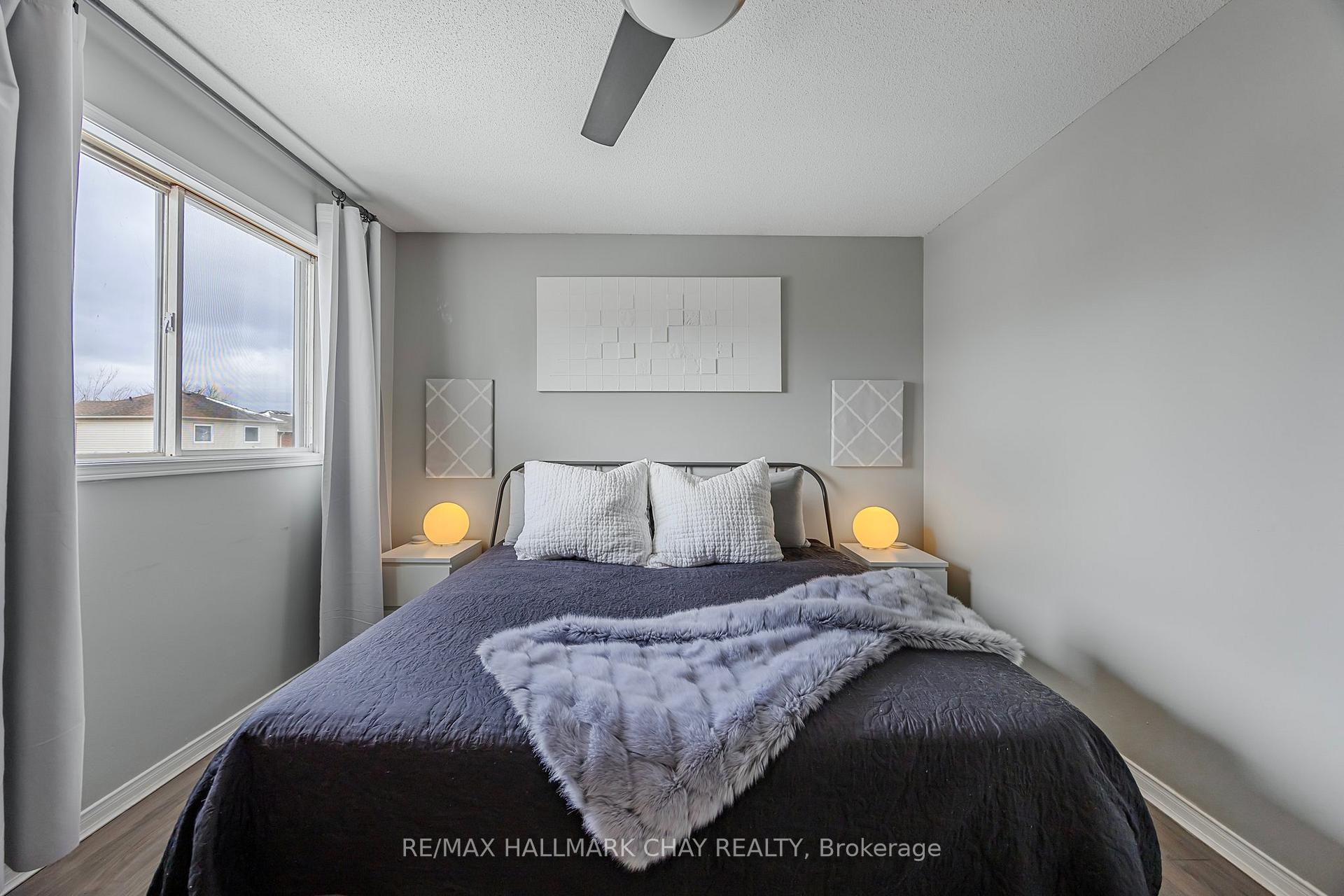Photo 21 of 20 Basswood Drive, Barrie, Holly — HOMEH