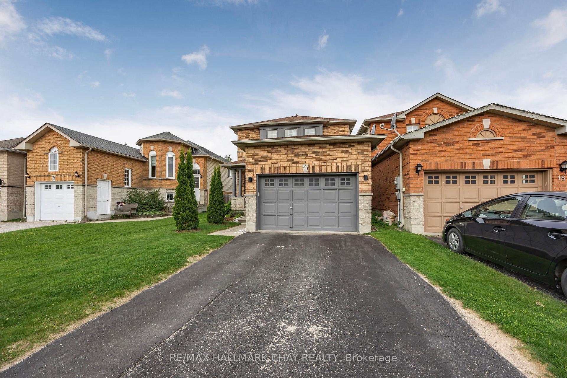 Photo 33 of 20 Basswood Drive, Barrie, Holly — HOMEH