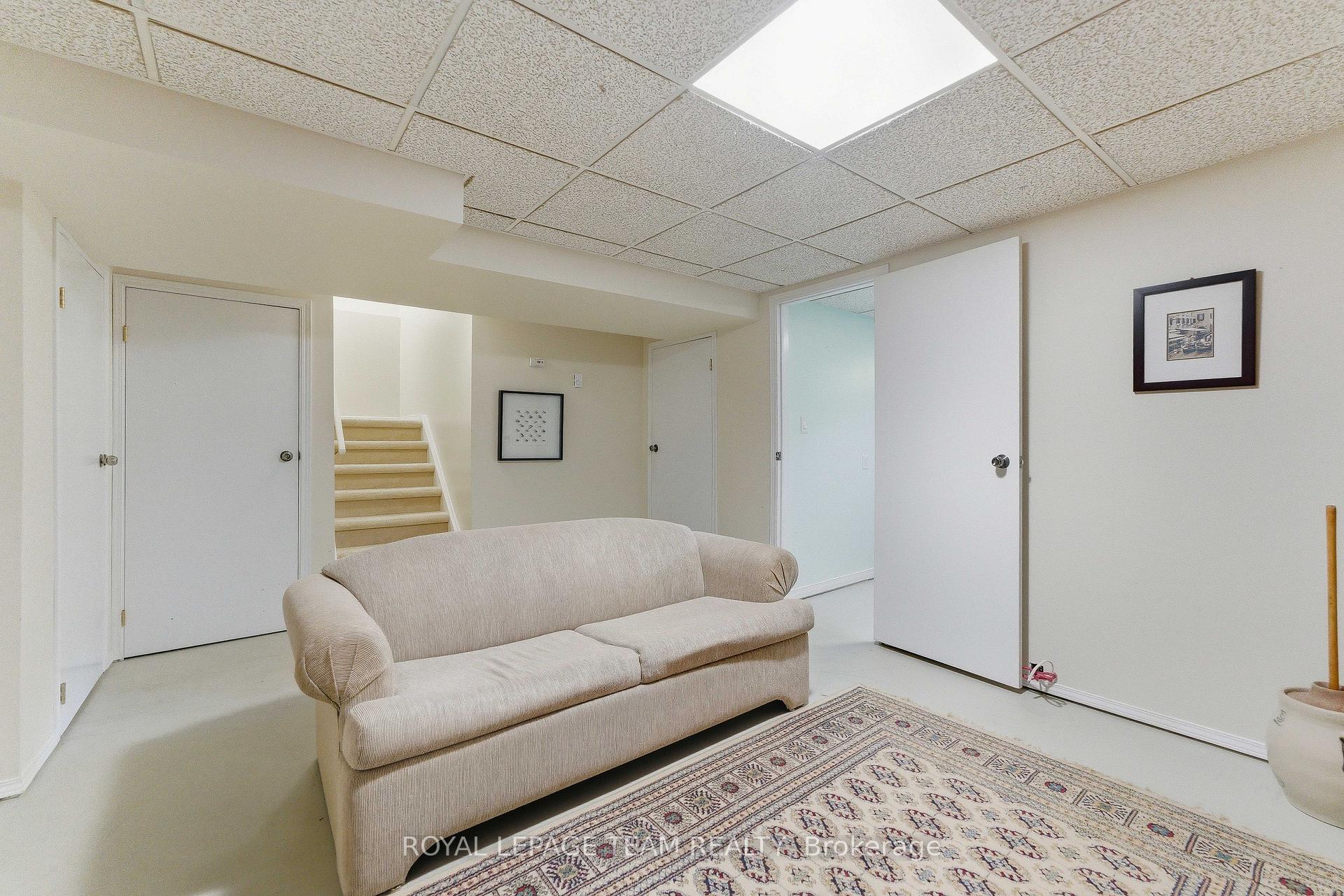 Photo 30 of 54 Pickwick Drive, Ottawa, Barrhaven - Cedargrove/Fraserdale — HOMEH