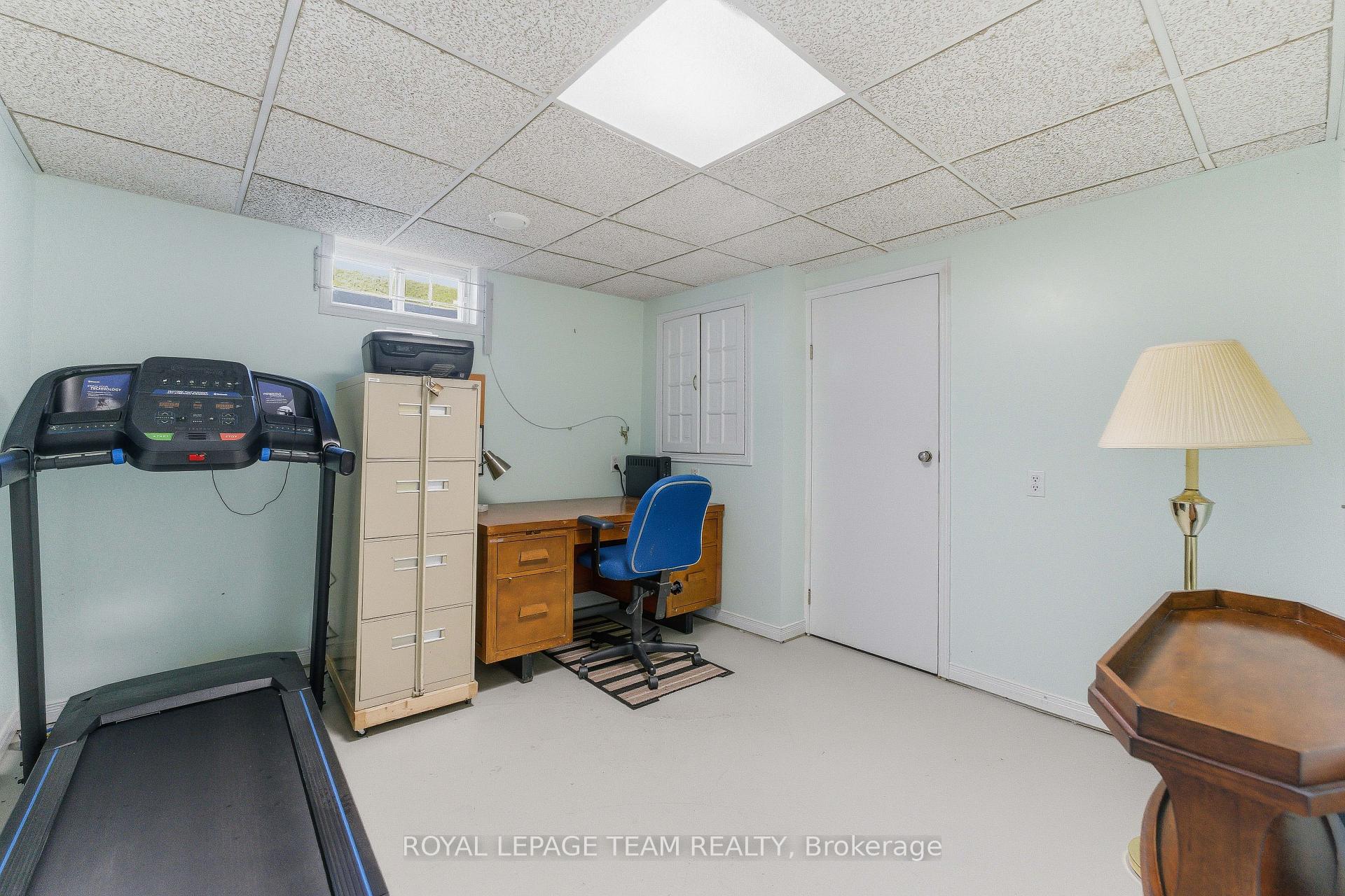Photo 17 of 54 Pickwick Drive, Ottawa, Barrhaven - Cedargrove/Fraserdale — HOMEH