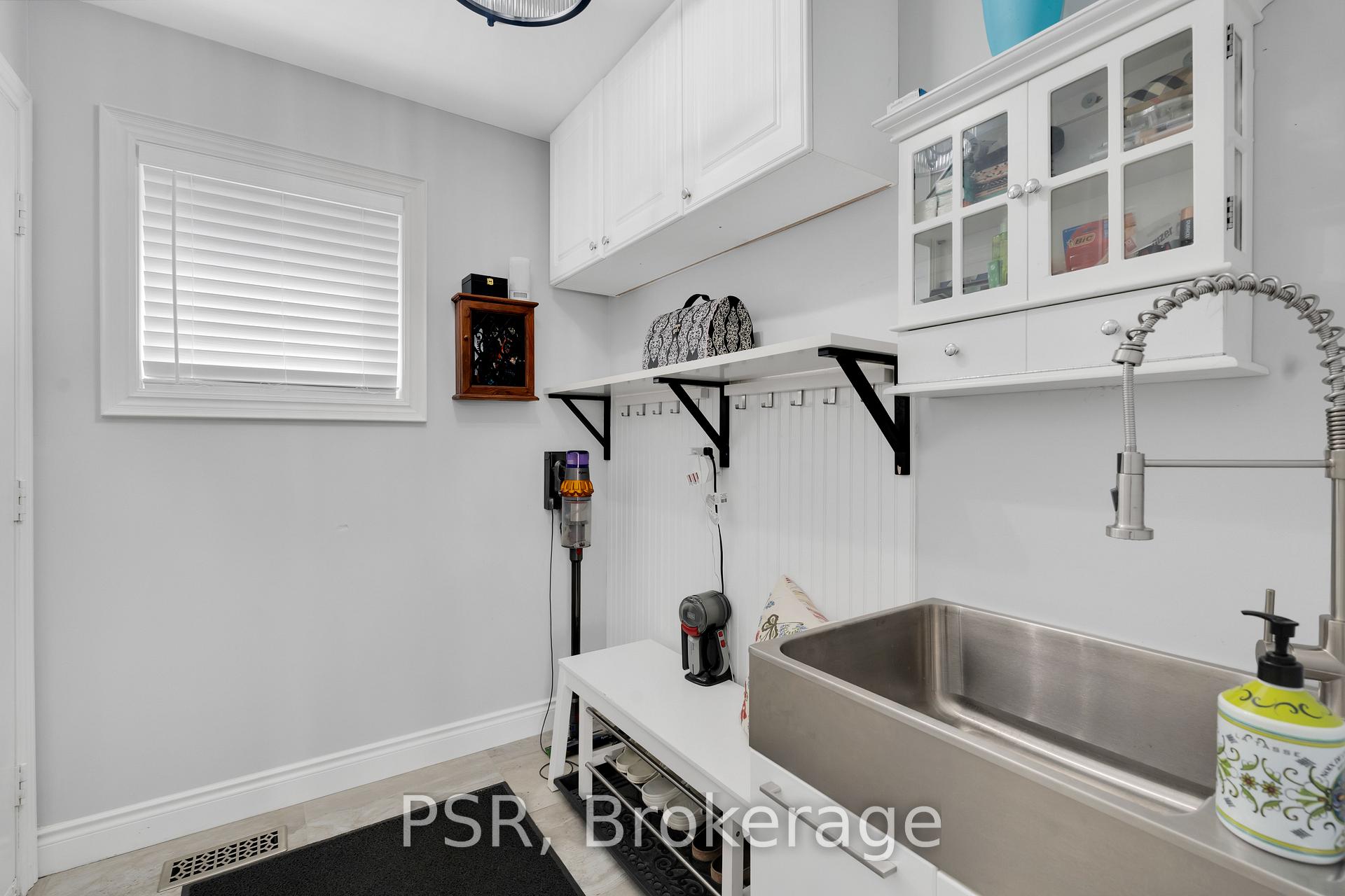 Photo 17 of 11 Tanzini Drive, Caledon, Bolton East — HOMEH