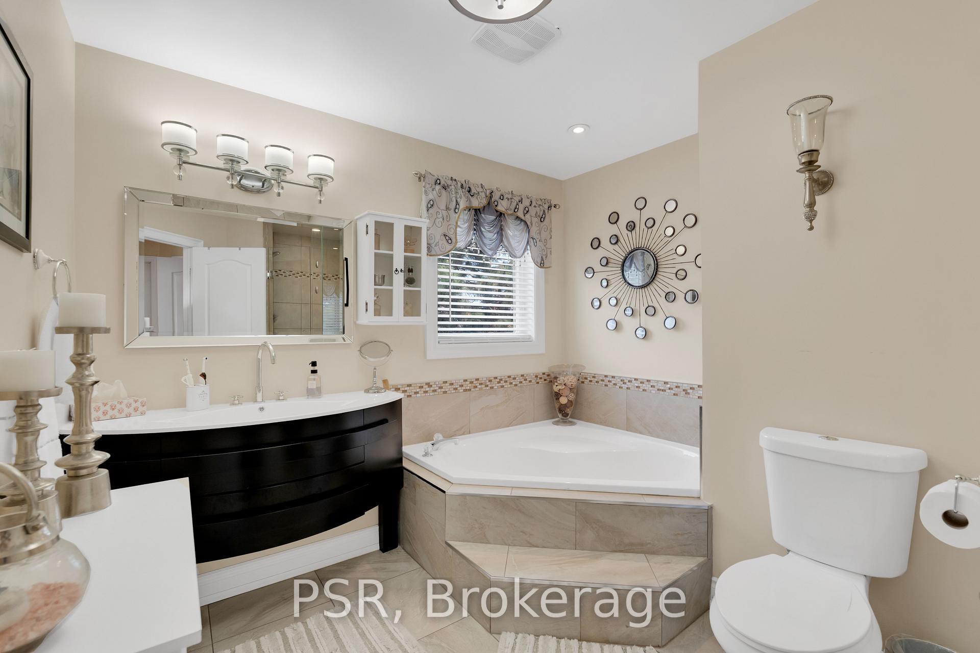 Photo 21 of 11 Tanzini Drive, Caledon, Bolton East — HOMEH
