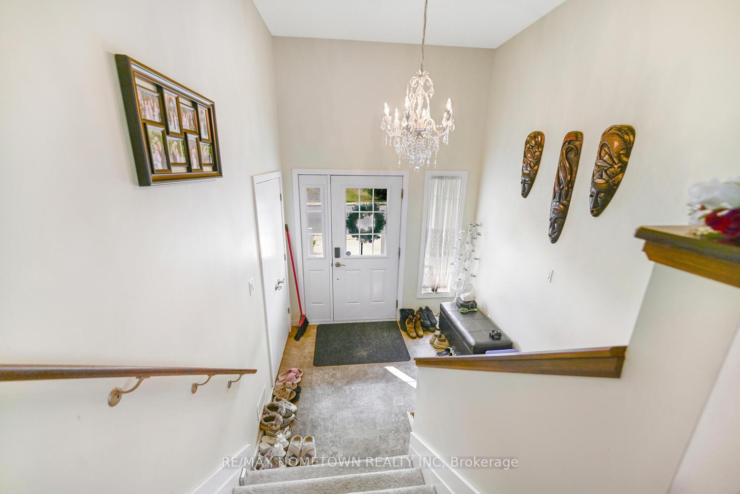 Photo 5 of 182 Wood Street E, Prescott — HOMEH