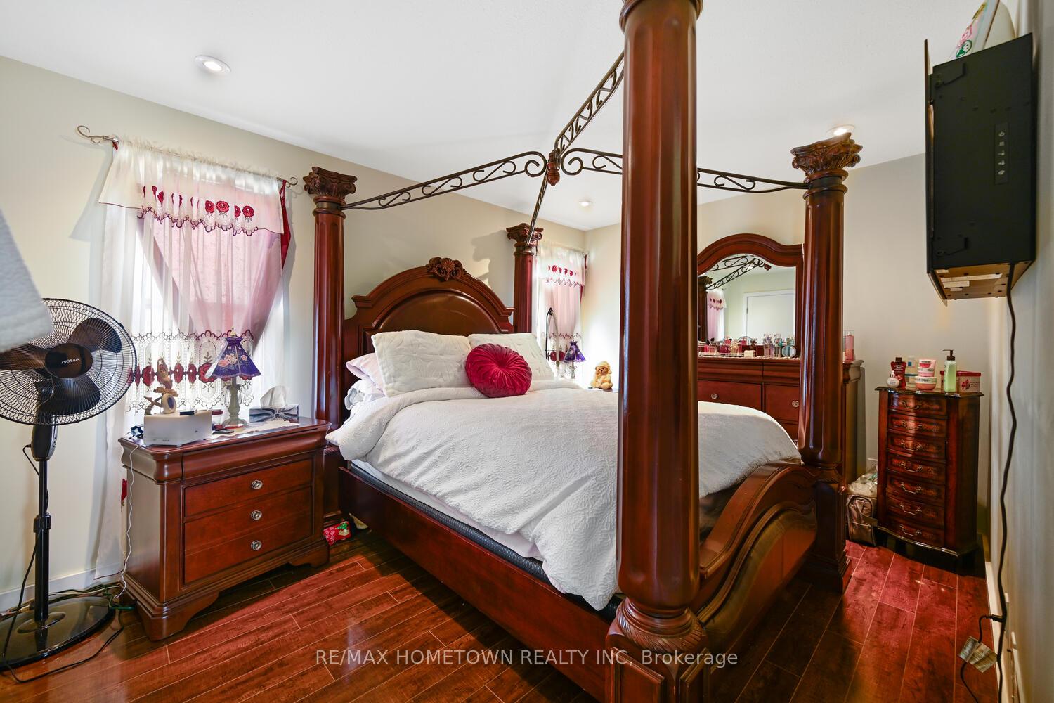 Photo 25 of 182 Wood Street E, Prescott — HOMEH