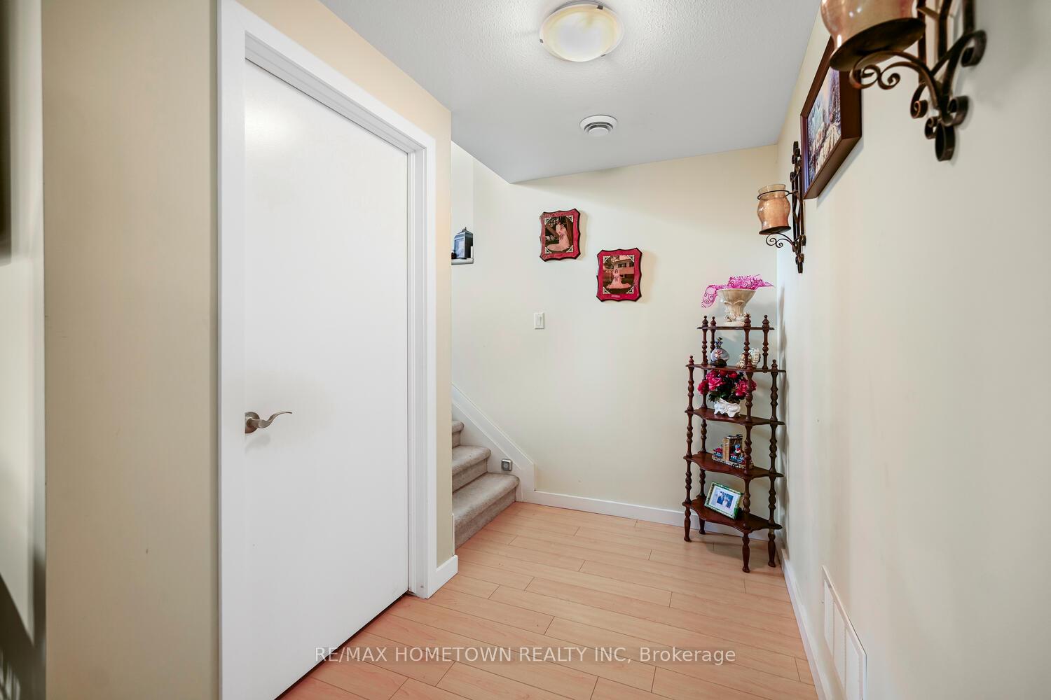 Photo 17 of 182 Wood Street E, Prescott — HOMEH